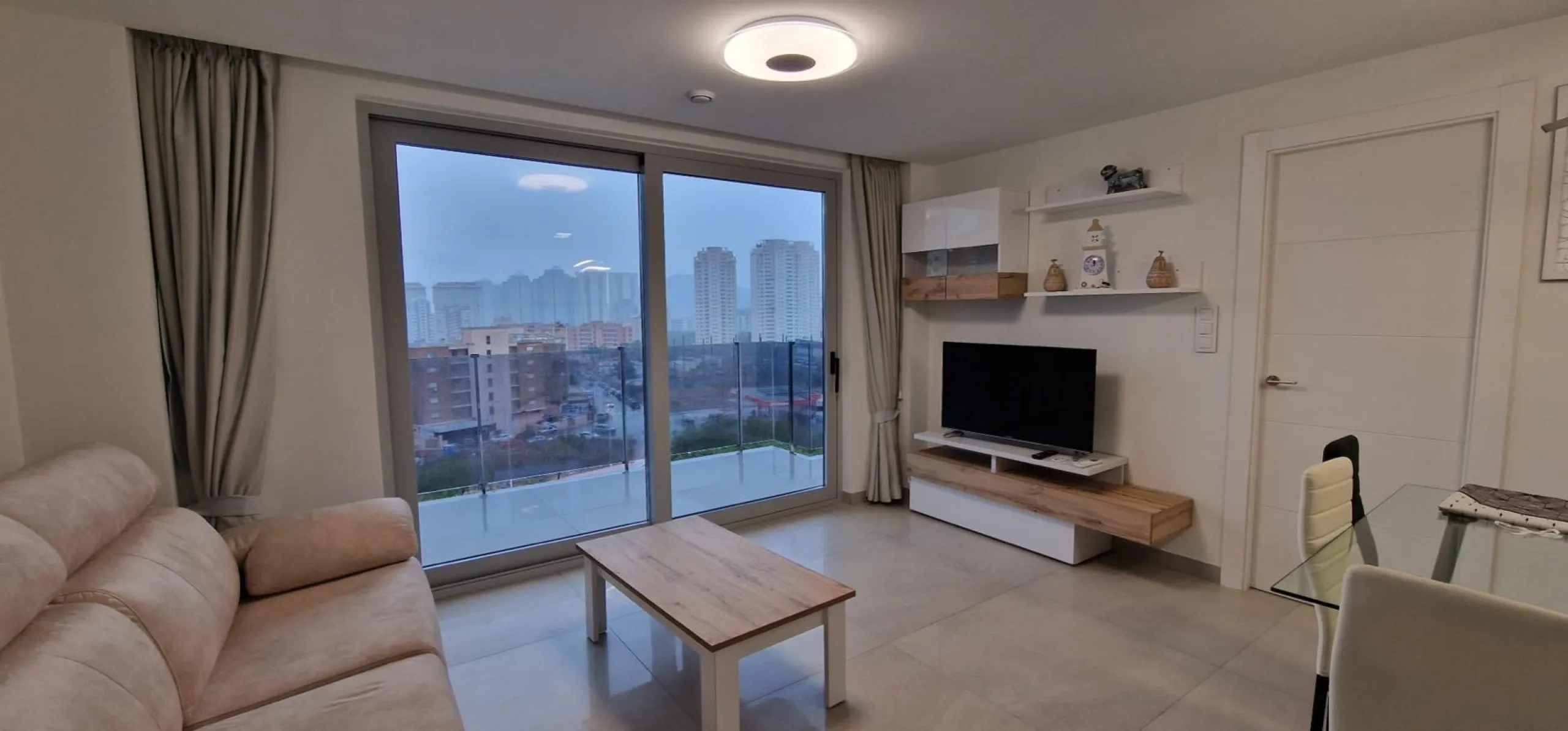 NUEVOS APARTAMENTOS AMUEBLADOS CON LICENCIA TURISTICA EN LA CALA, BENIDORM