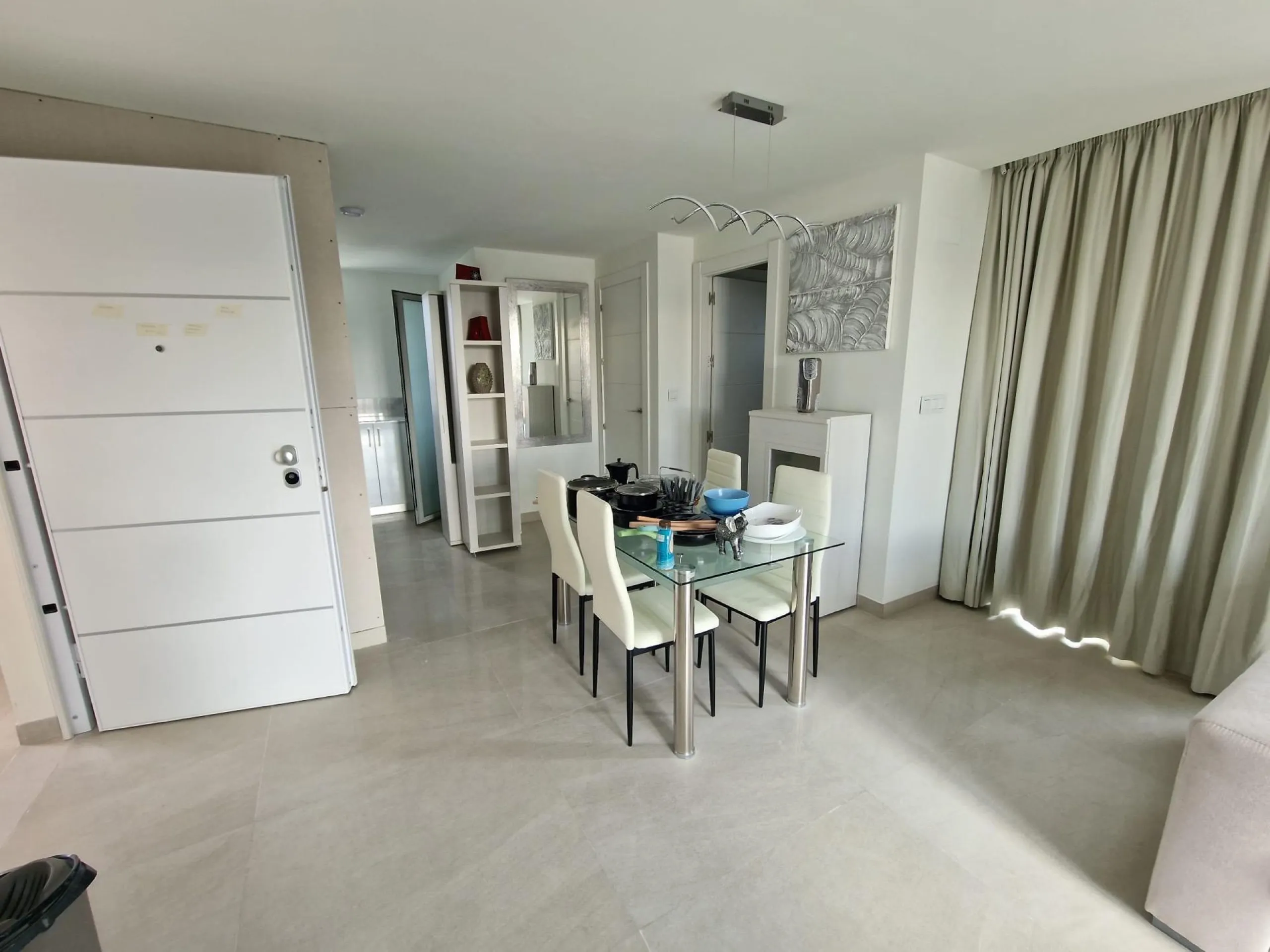NUEVOS APARTAMENTOS AMUEBLADOS CON LICENCIA TURISTICA EN LA CALA, BENIDORM