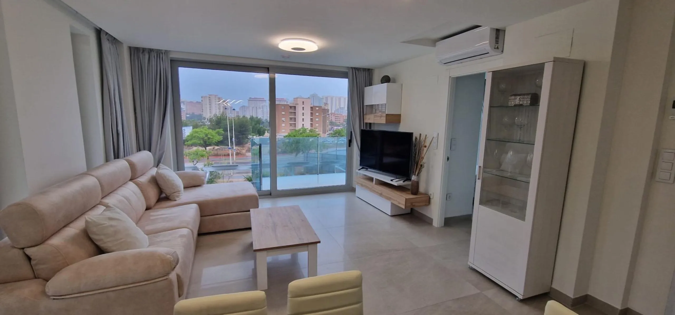 NUEVOS APARTAMENTOS AMUEBLADOS CON LICENCIA TURISTICA EN LA CALA, BENIDORM