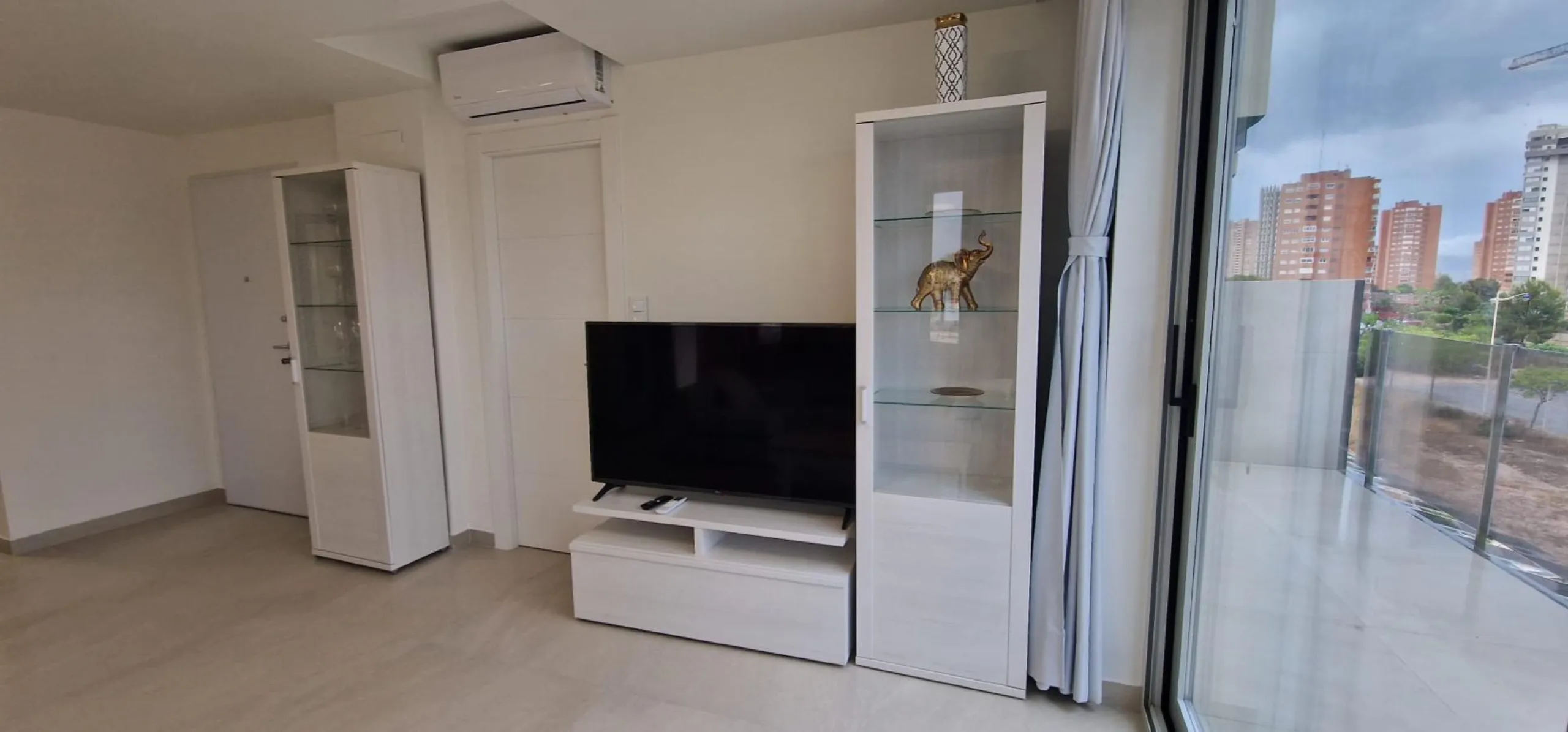 NUEVOS APARTAMENTOS AMUEBLADOS CON LICENCIA TURISTICA EN LA CALA, BENIDORM