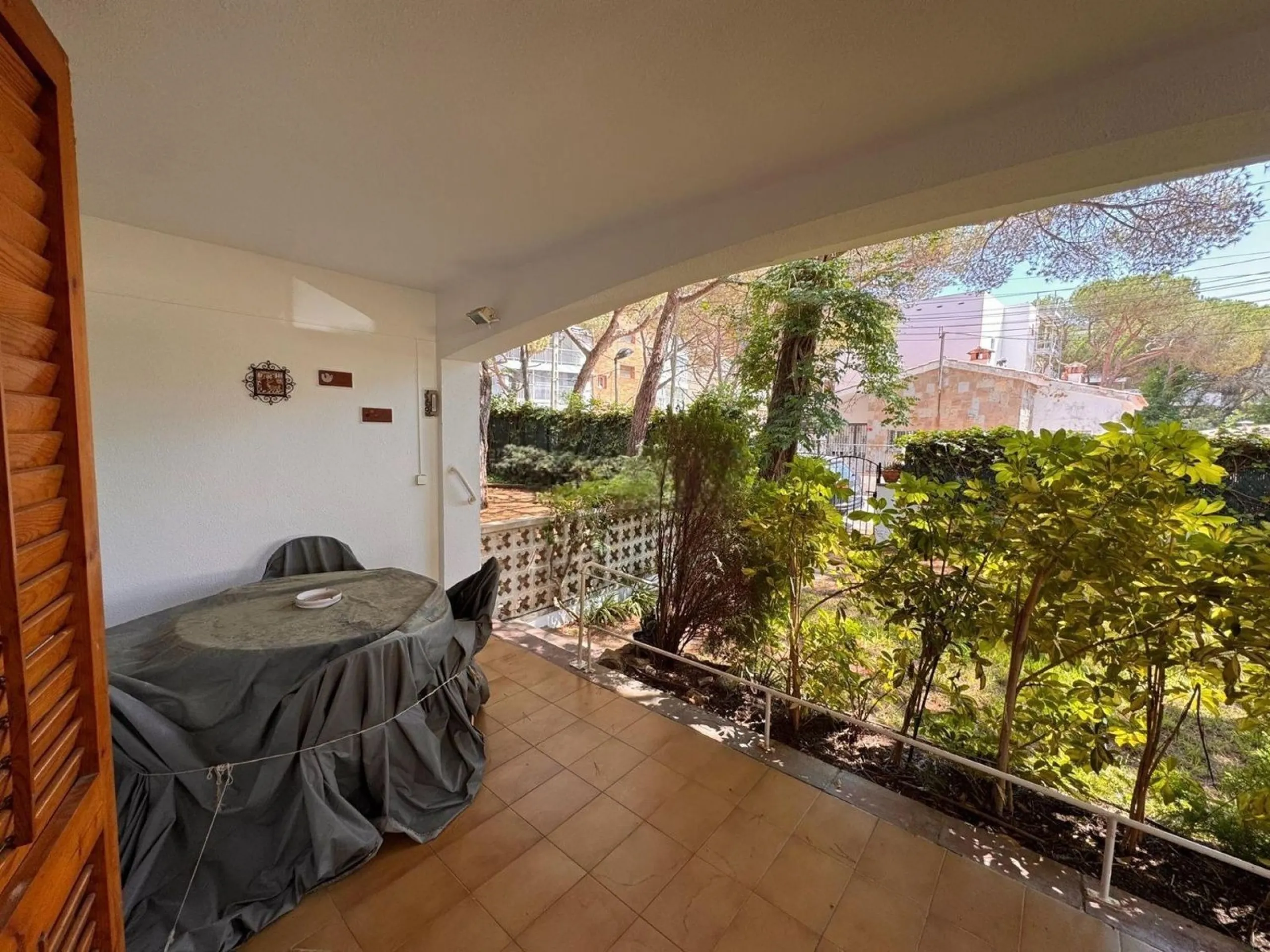 Ground Floor Apartment with Private Garden and Pool, 20 m from the Beach in Platja d’Aro, Costa Brava