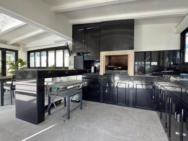 Chalet independiente con piscina privada y gran parcela
