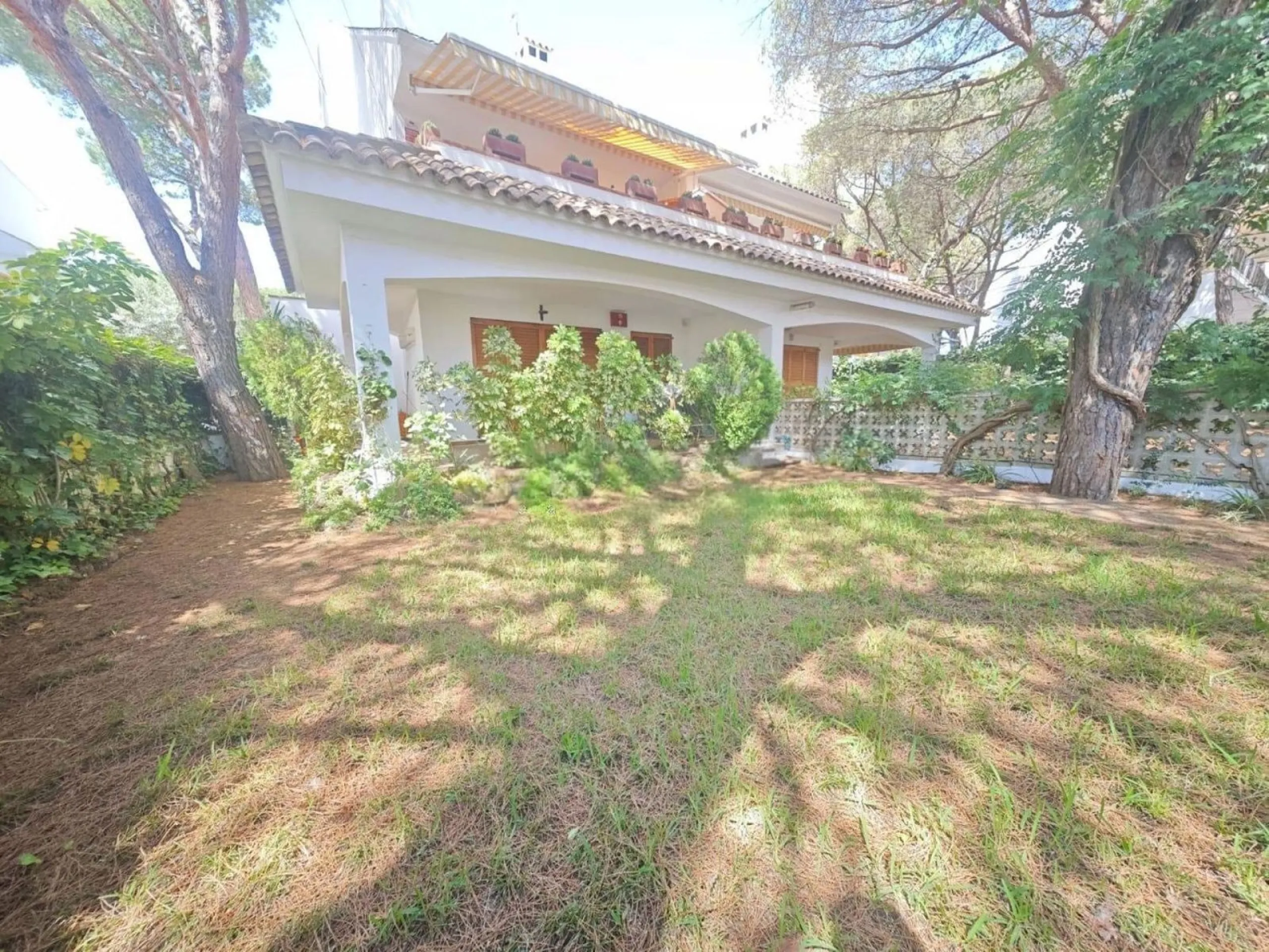 Ground Floor Apartment with Private Garden and Pool, 20 m from the Beach in Platja d’Aro, Costa Brava