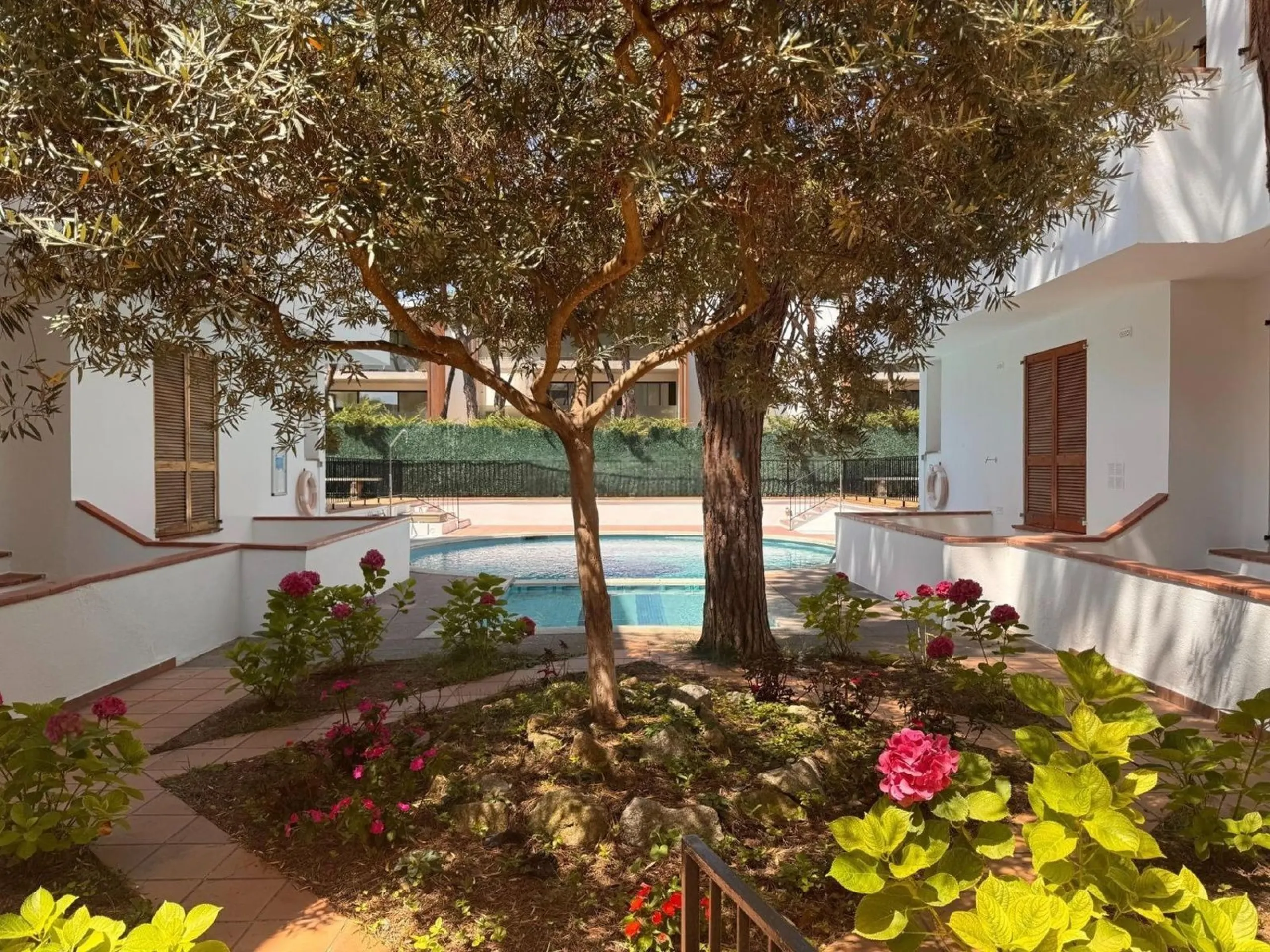 Ground Floor Apartment with Private Garden and Pool, 20 m from the Beach in Platja d’Aro, Costa Brava