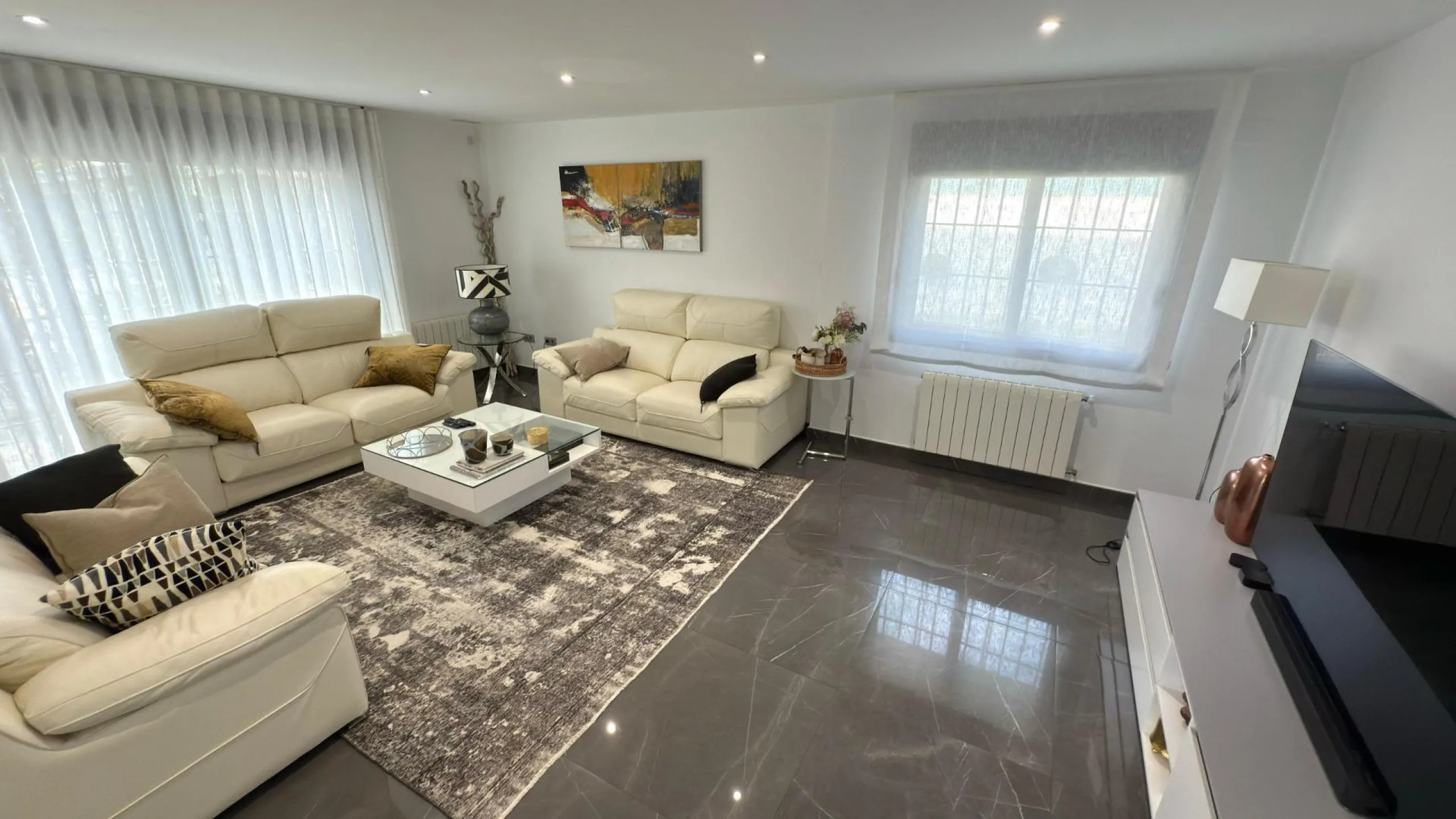 Chalet independiente con piscina privada y gran parcela