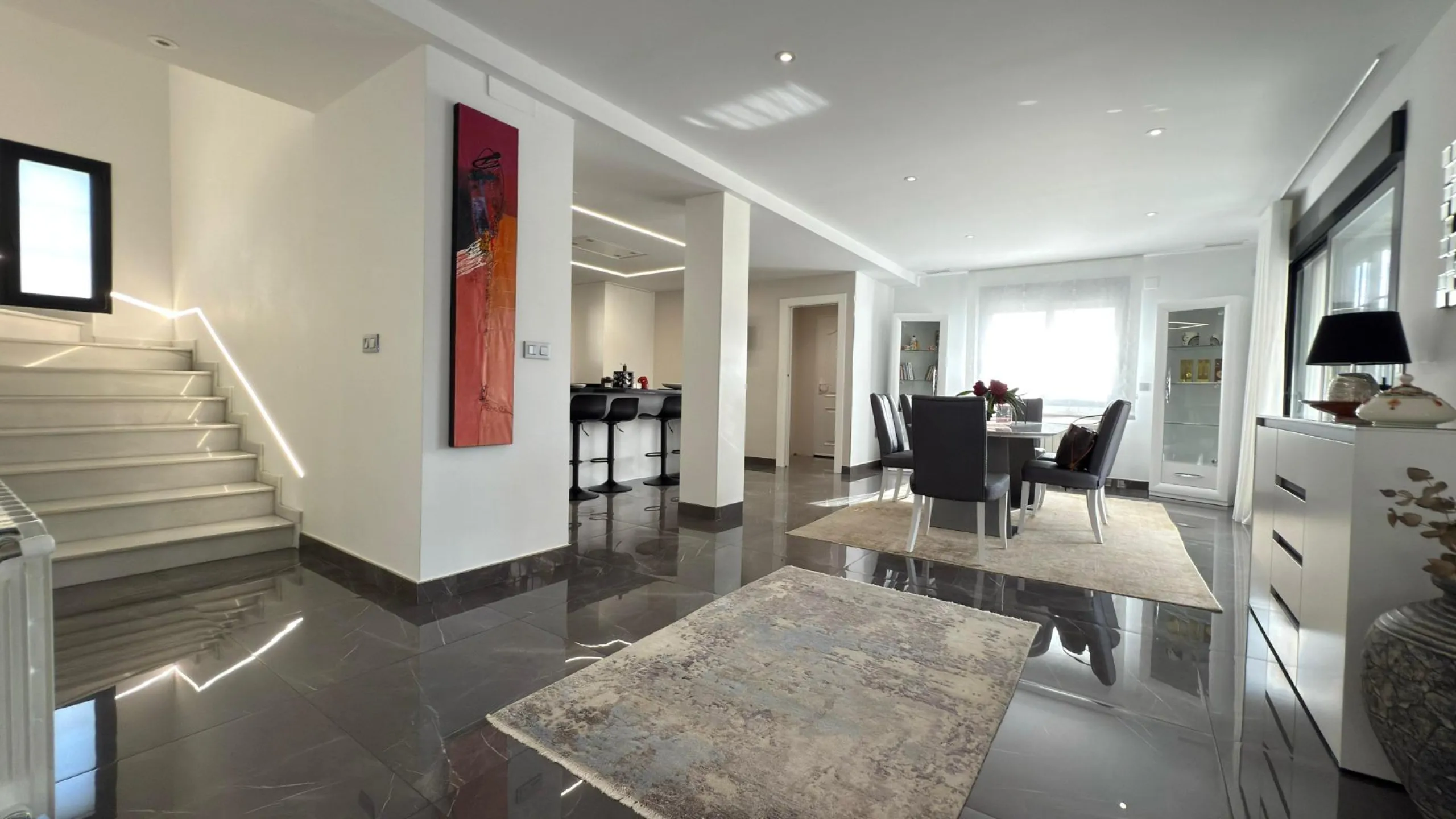 Chalet independiente con piscina privada y gran parcela