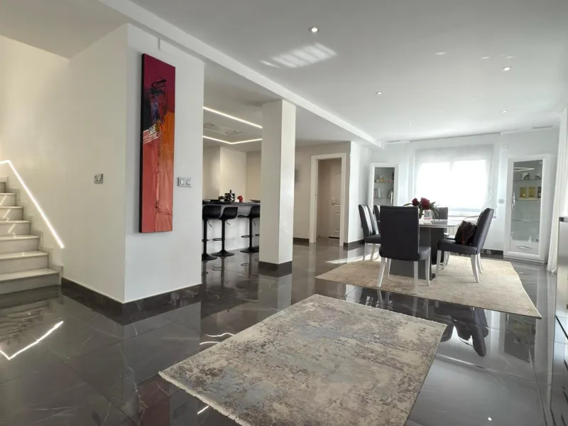 Chalet independiente con piscina privada y gran parcela