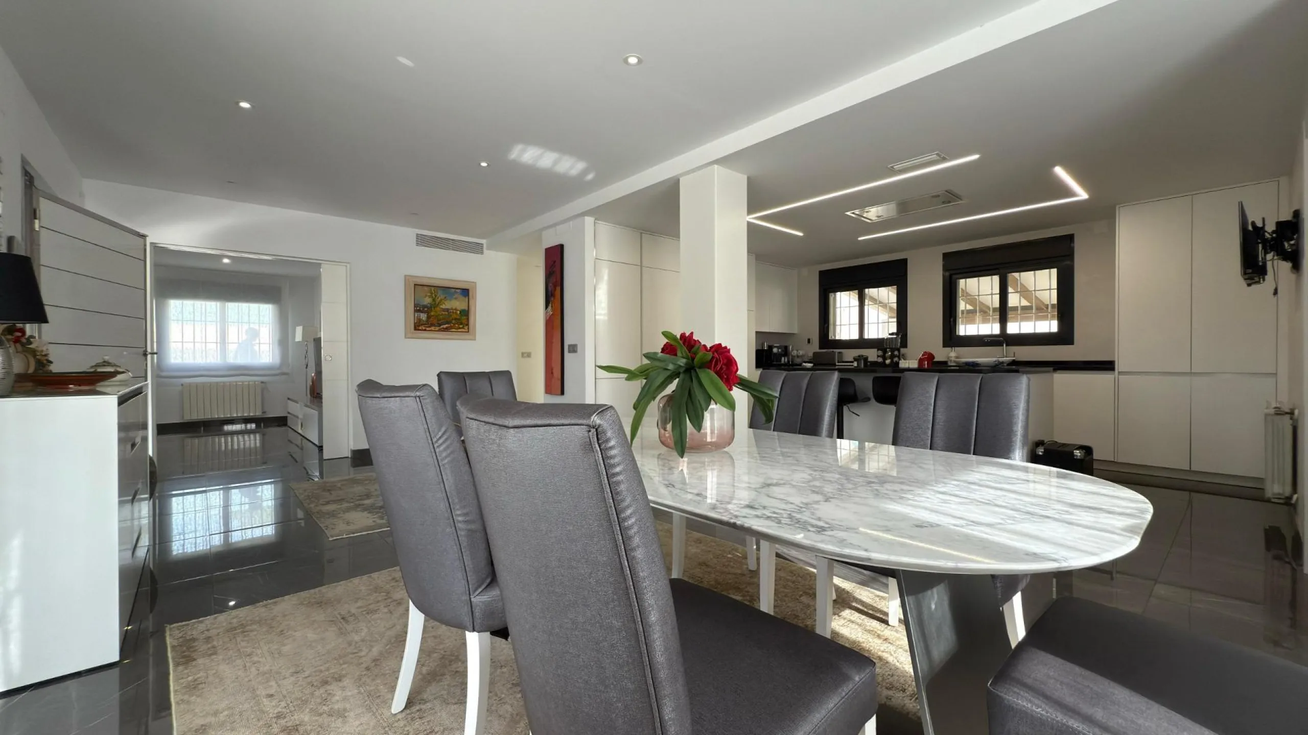Chalet independiente con piscina privada y gran parcela
