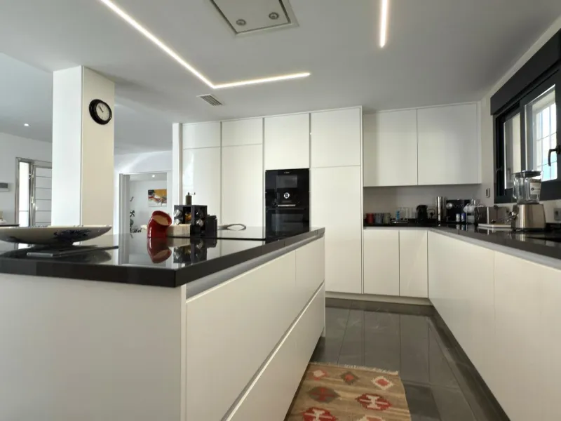 Chalet independiente con piscina privada y gran parcela