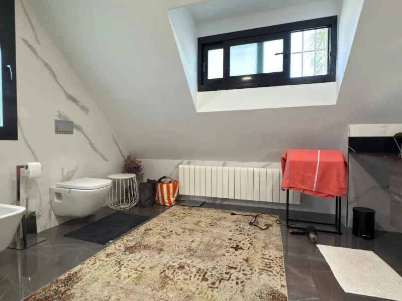 Chalet independiente con piscina privada y gran parcela