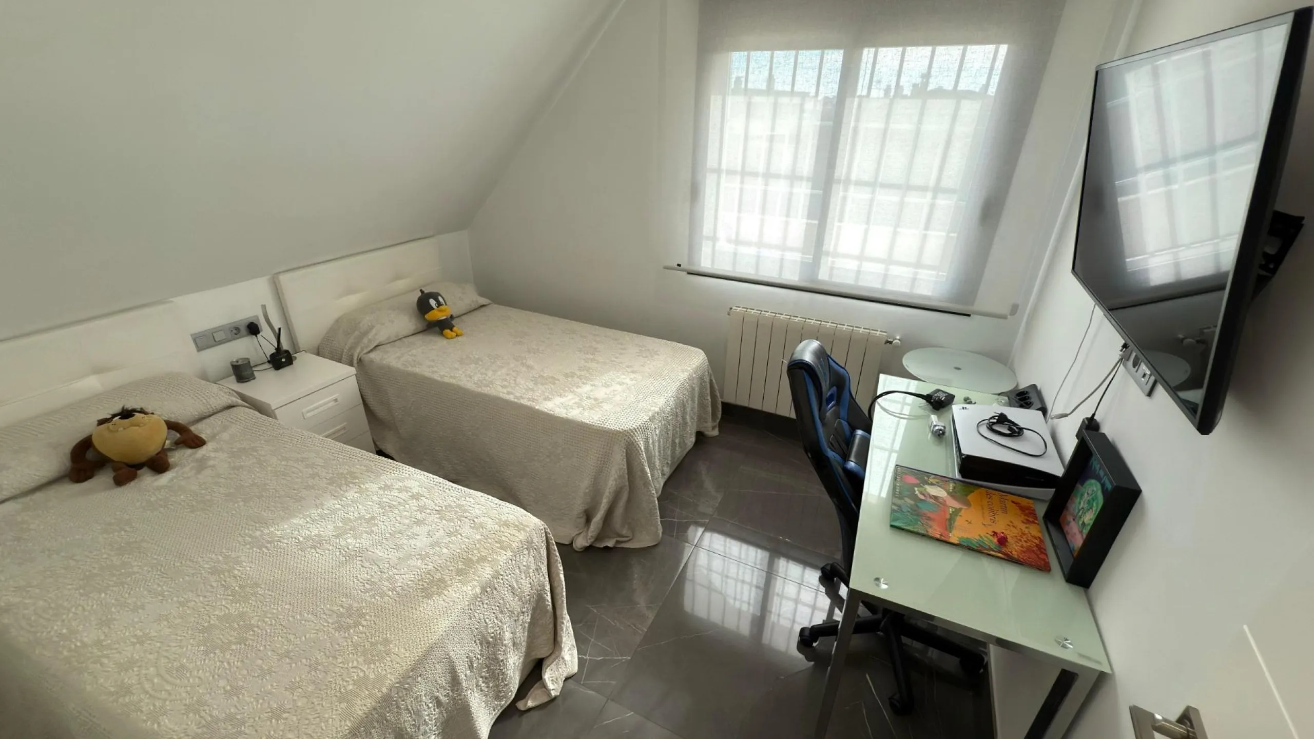 Chalet independiente con piscina privada y gran parcela
