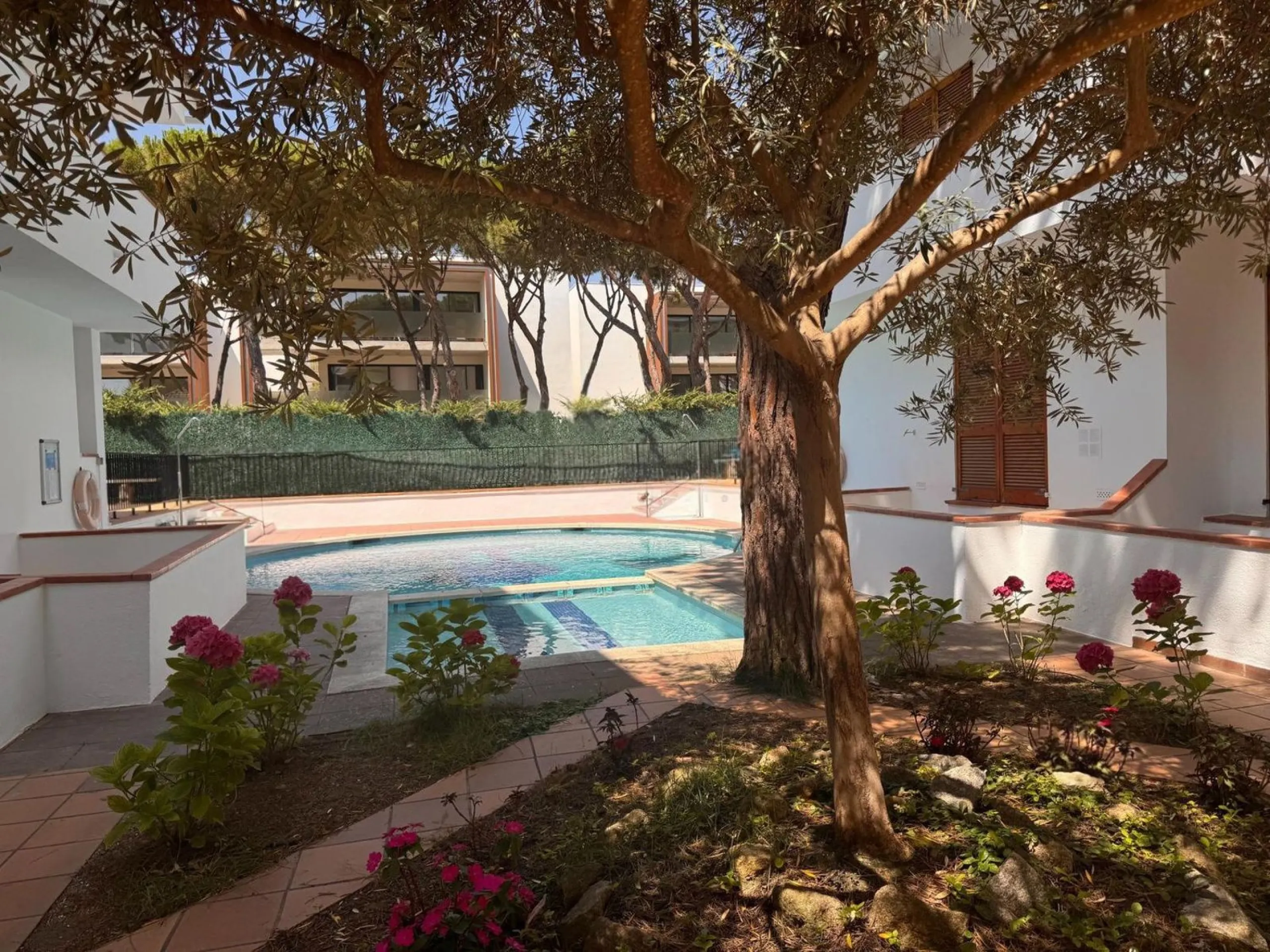 Ground Floor Apartment with Private Garden and Pool, 20 m from the Beach in Platja d’Aro, Costa Brava