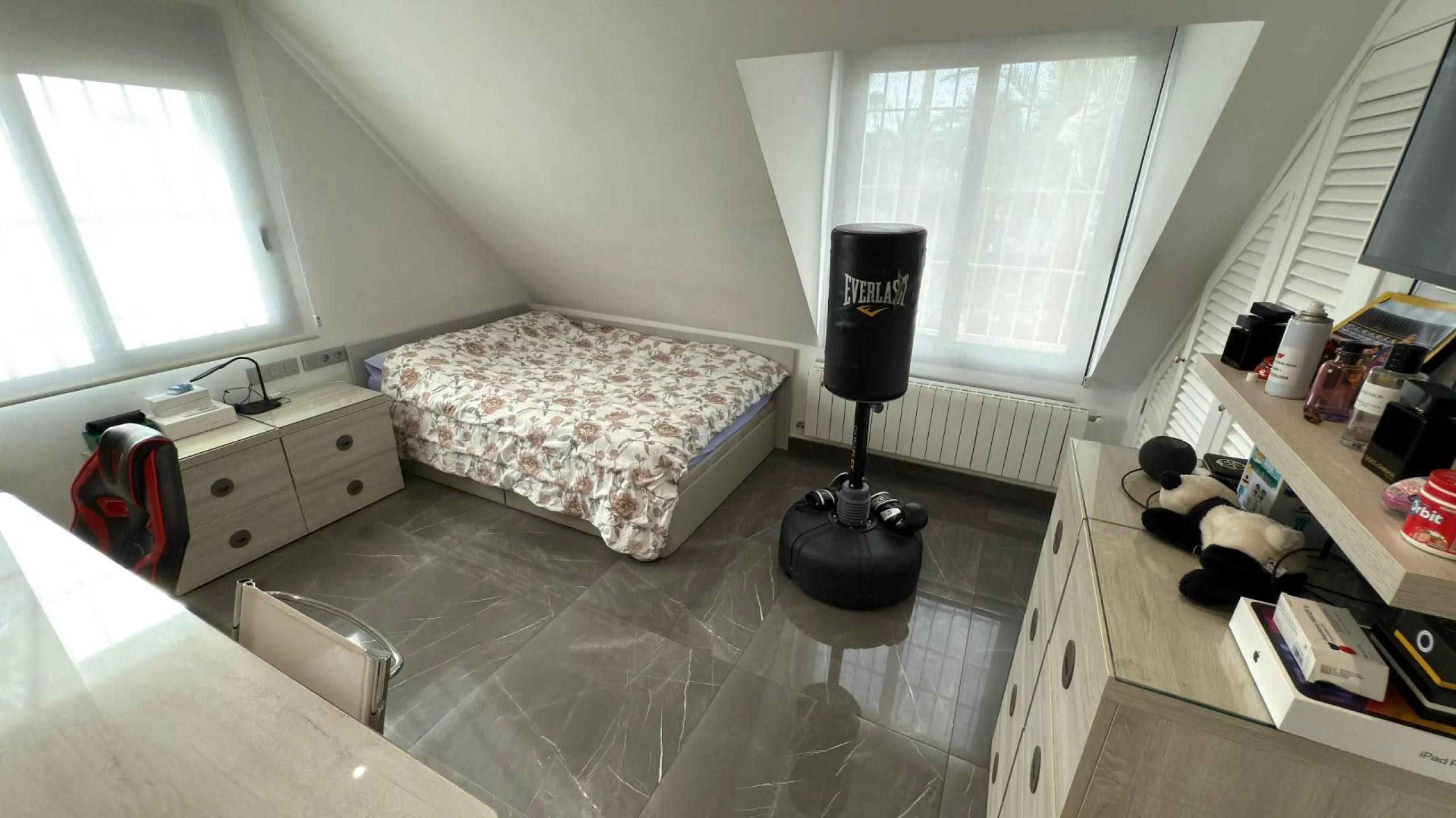 Chalet independiente con piscina privada y gran parcela