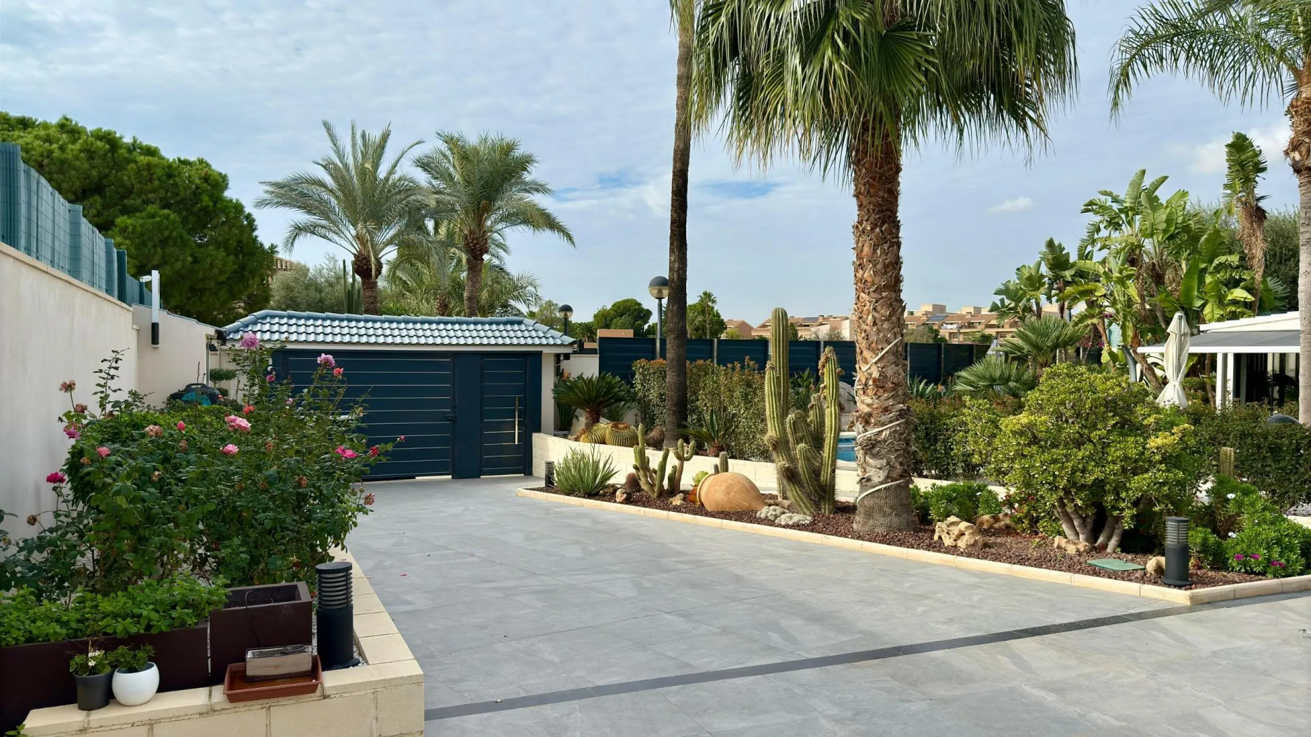Chalet independiente con piscina privada y gran parcela