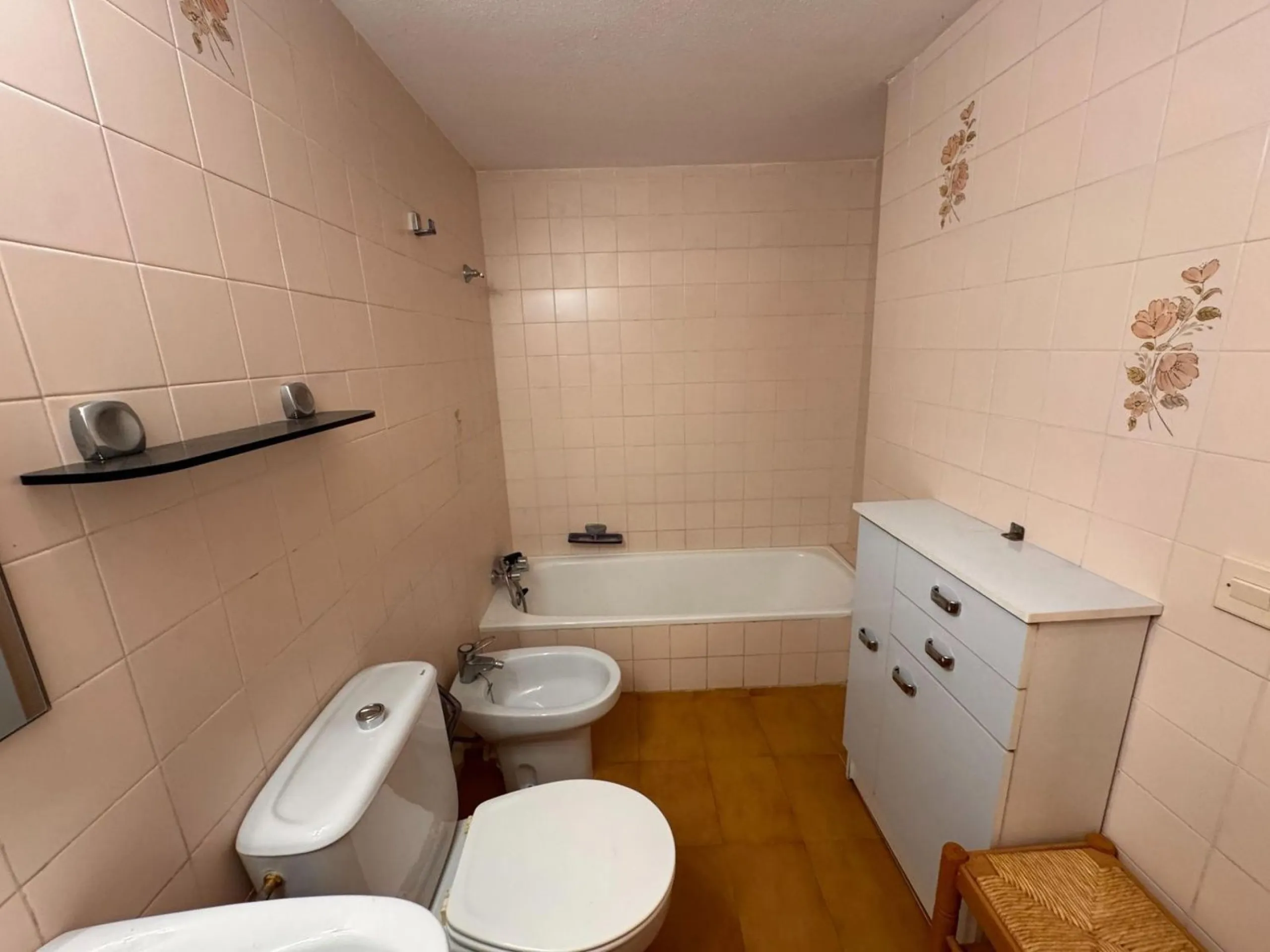 Ground Floor Apartment with Private Garden and Pool, 20 m from the Beach in Platja d’Aro, Costa Brava