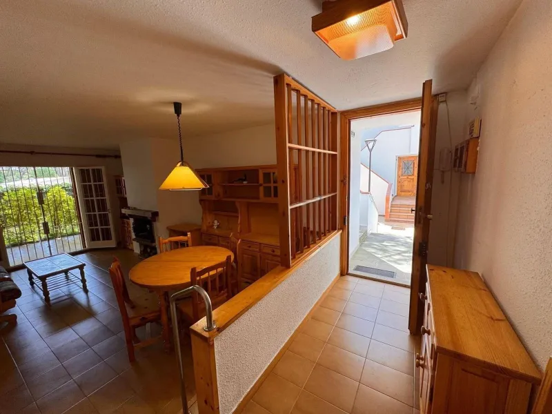 Ground Floor Apartment with Private Garden and Pool, 20 m from the Beach in Platja d’Aro, Costa Brava