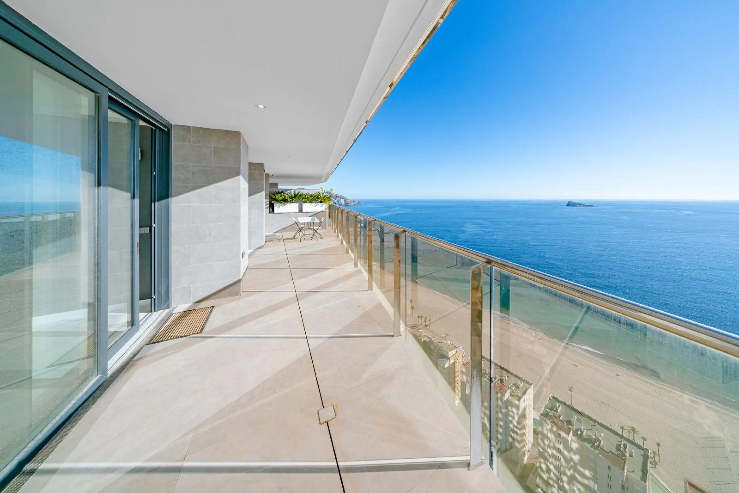 Premium Apartment at Sunset Cliffs - 29th Floor