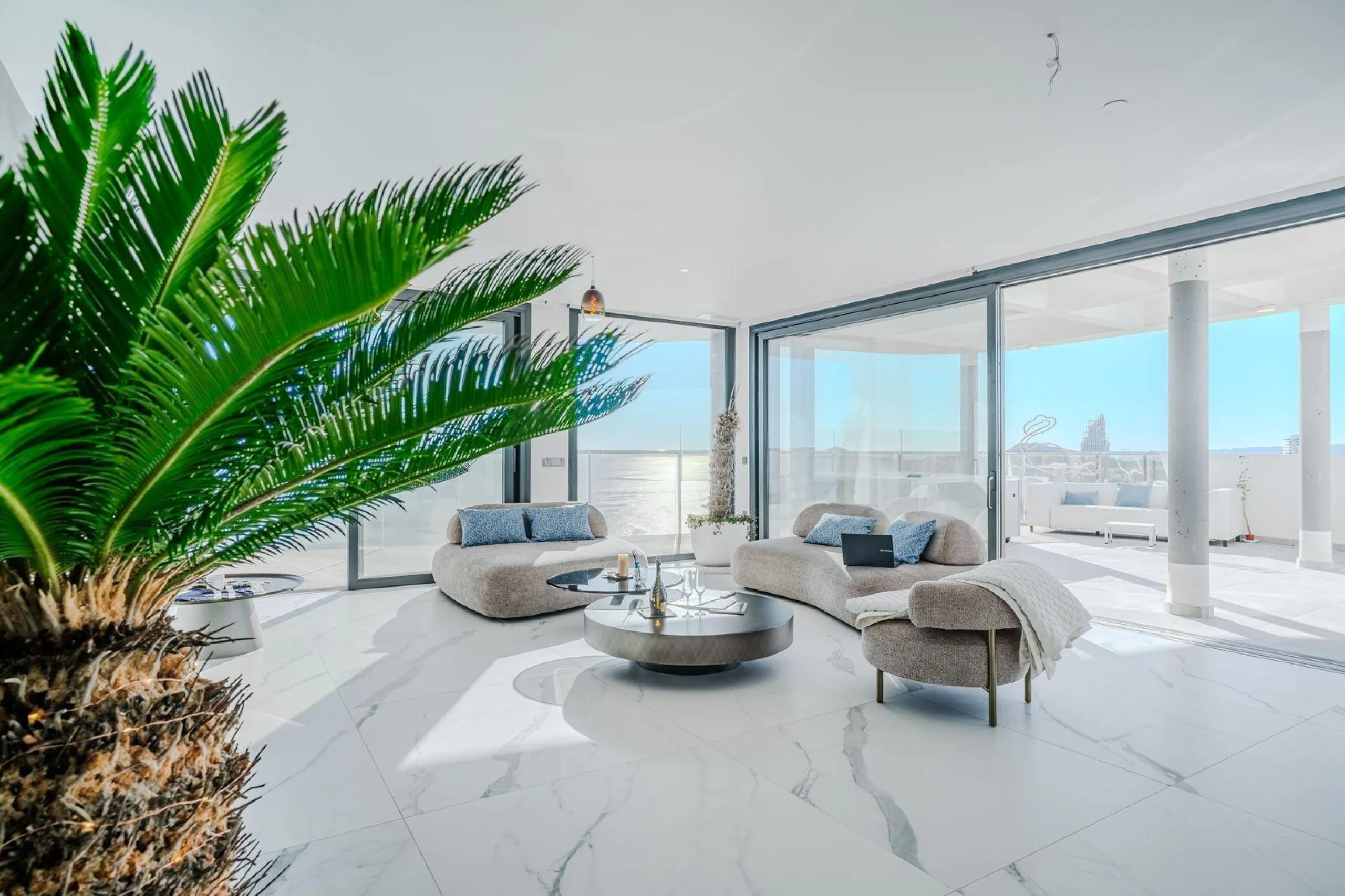 Premium Apartment at Sunset Cliffs - 29th Floor