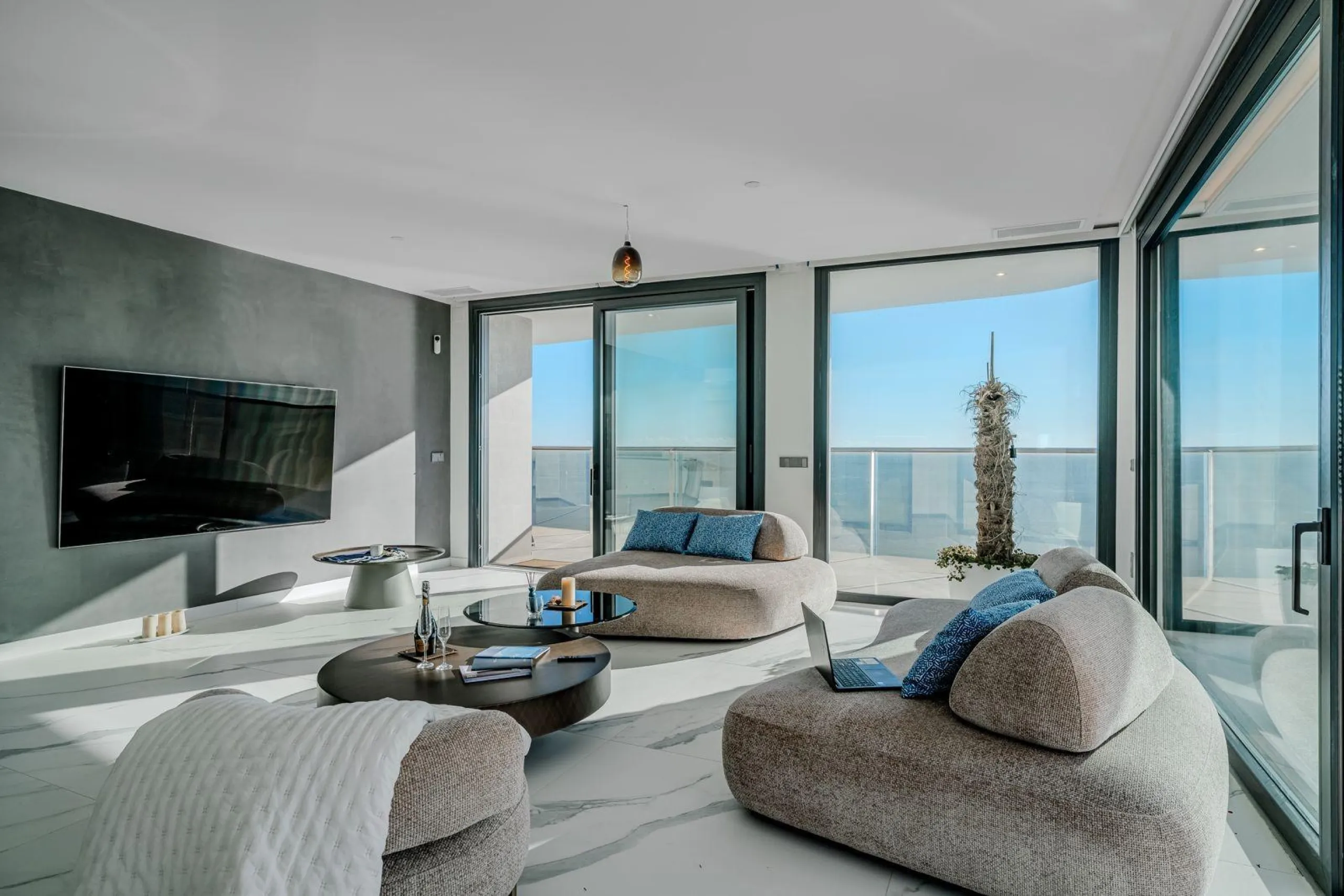 Premium Apartment at Sunset Cliffs - 29th Floor