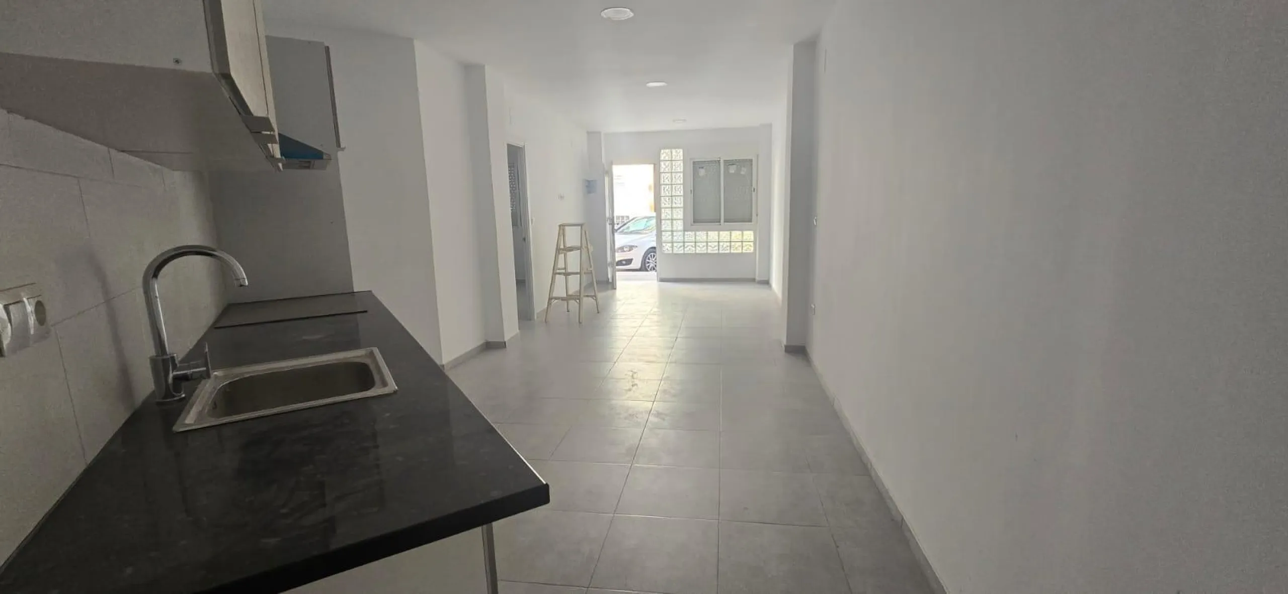 PLANTA BAJA 1 HABITACION Y 1 BAÑO