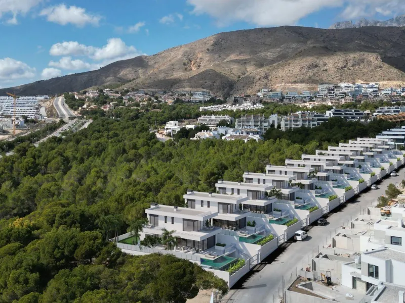 Exclusive New Villa in Sierra Cortina: Luxury, Nature, and Panoramic Views