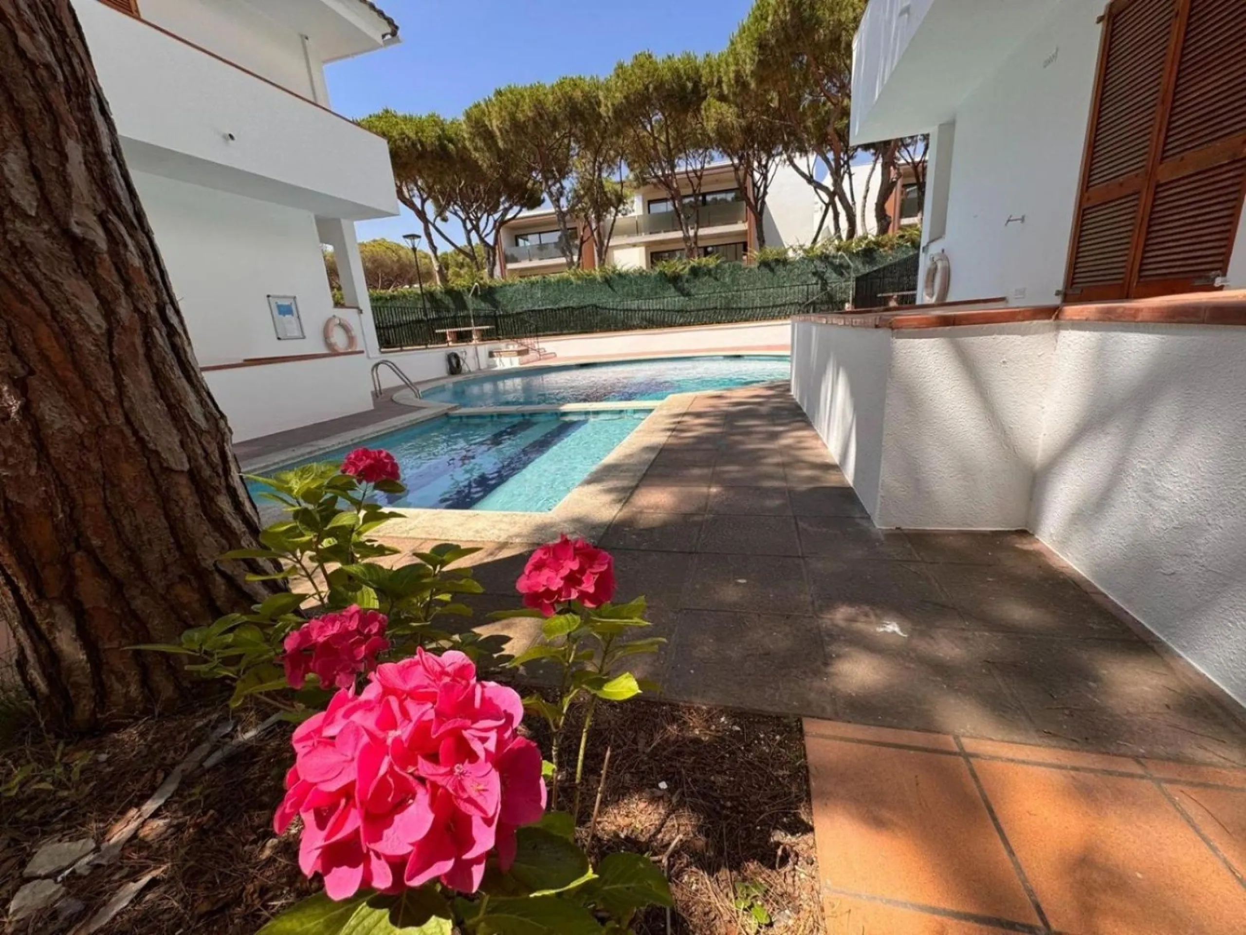Ground Floor Apartment with Private Garden and Pool, 20 m from the Beach in Platja d’Aro, Costa Brava