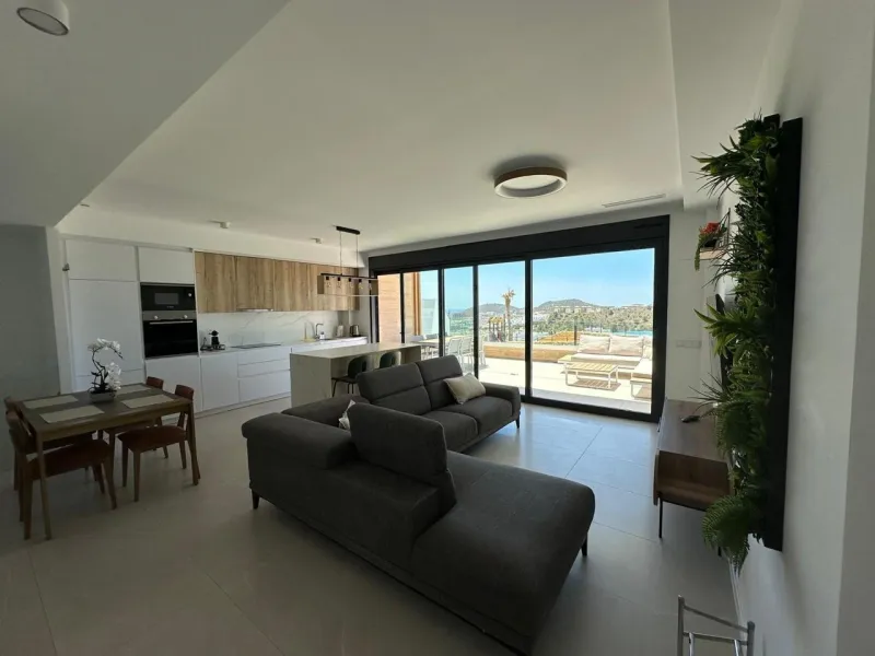 Duplex with Sea Views