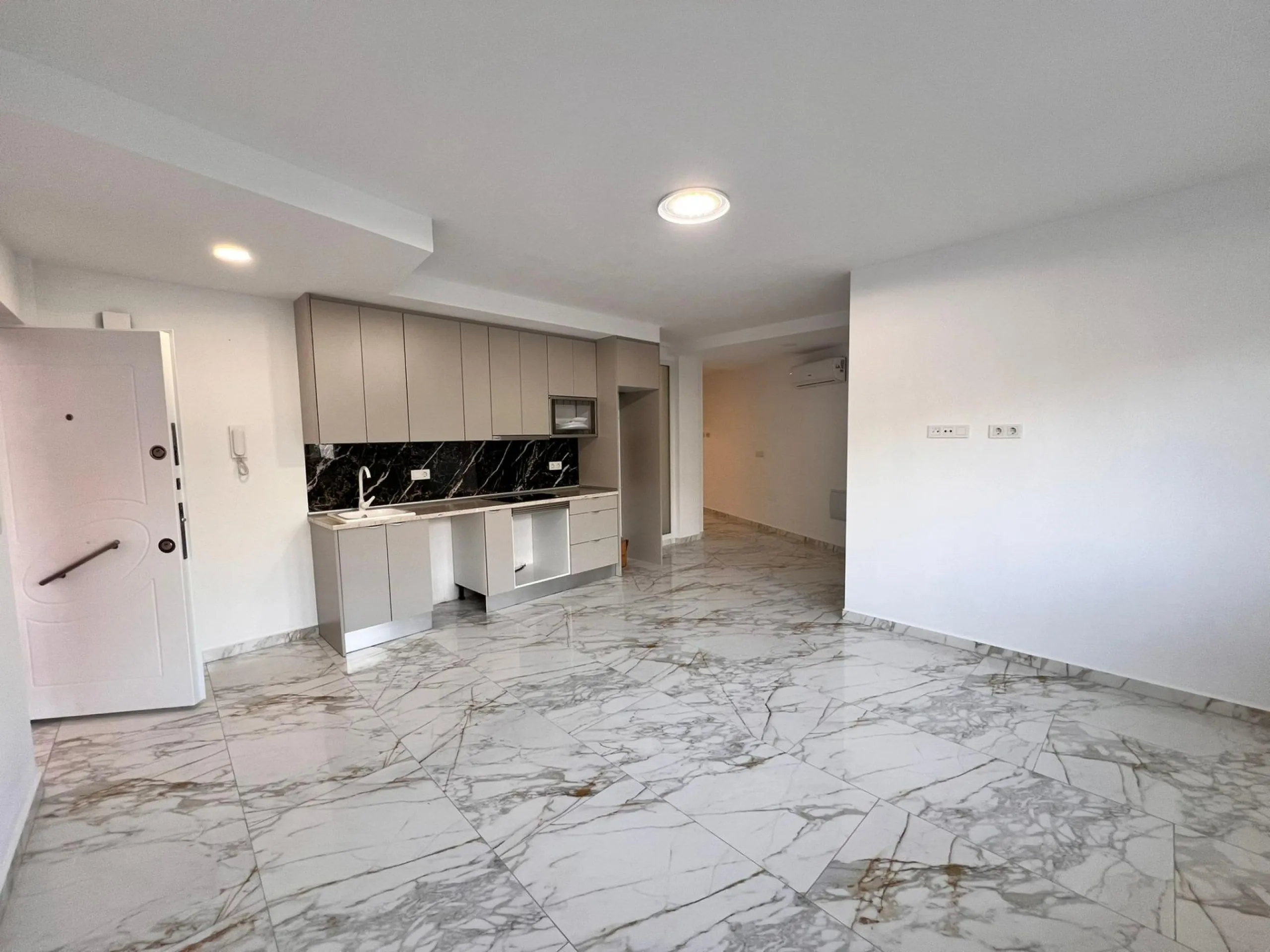 APARTAMENTO A 100 METROS DE PLAYA ,TORREVIEJA