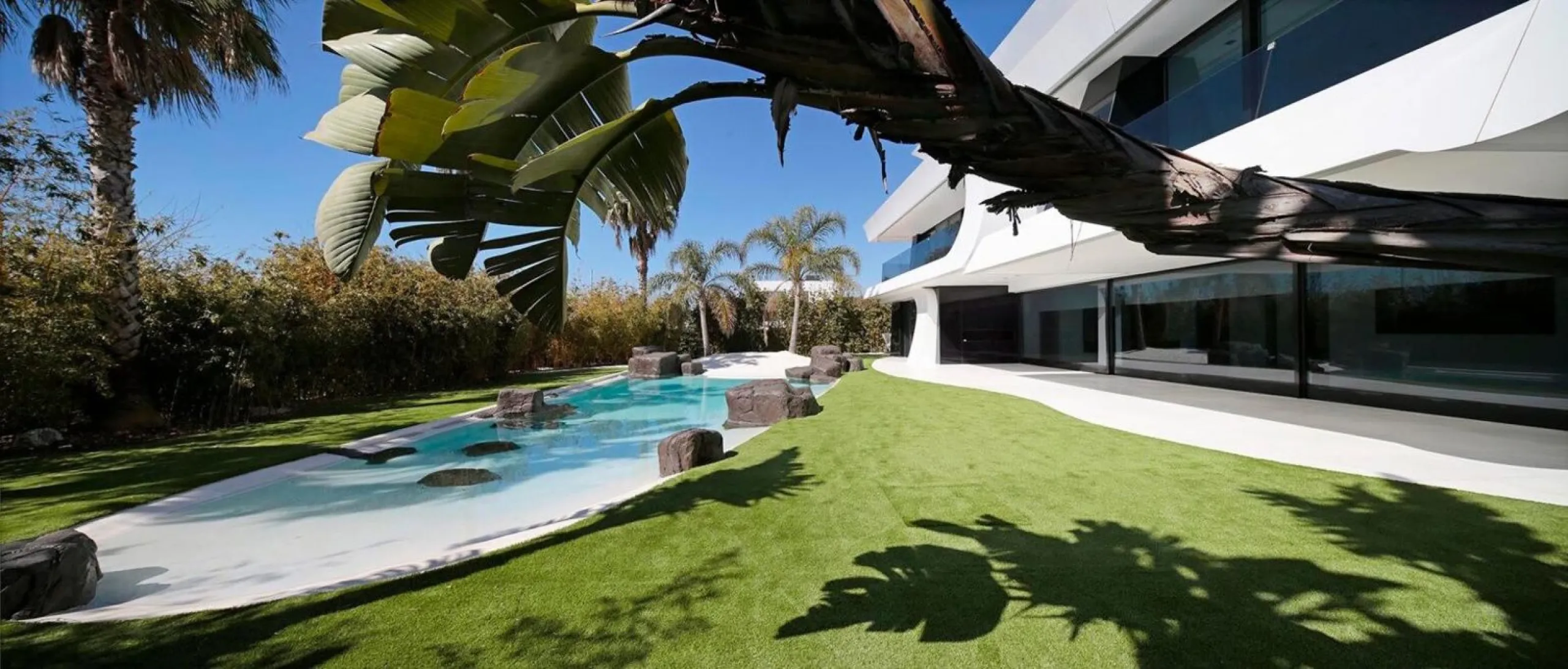 Designer Villa with Spa, Indoor Pool and Sea Views in Gava Mar, Barcelona