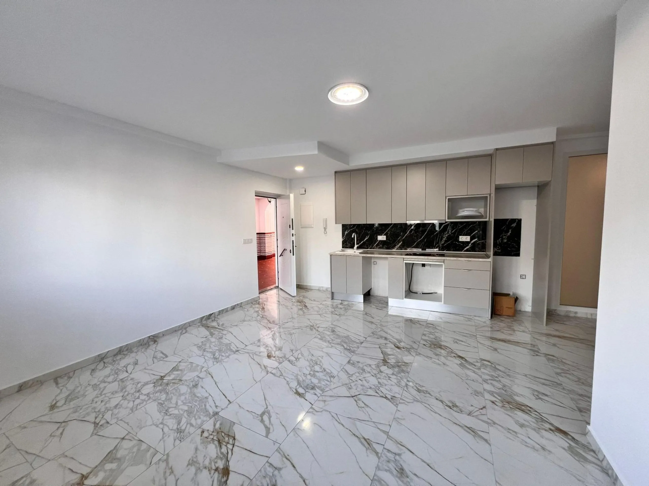 APARTAMENTO A 100 METROS DE PLAYA ,TORREVIEJA