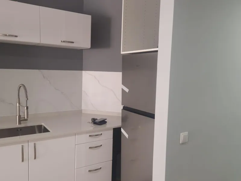 GRAN APARTAMENTO COMPLETAMENTE REFORMADO EN TORREVIEJA, 2 HAB, 2 BAÑOS