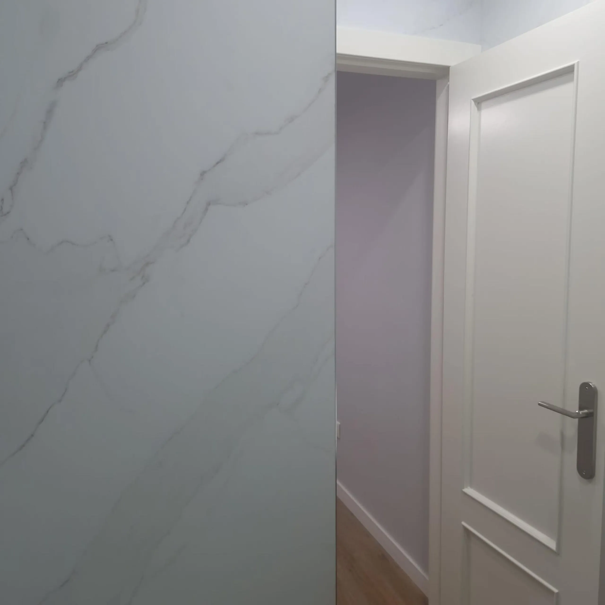 GRAN APARTAMENTO COMPLETAMENTE REFORMADO EN TORREVIEJA, 2 HAB, 2 BAÑOS