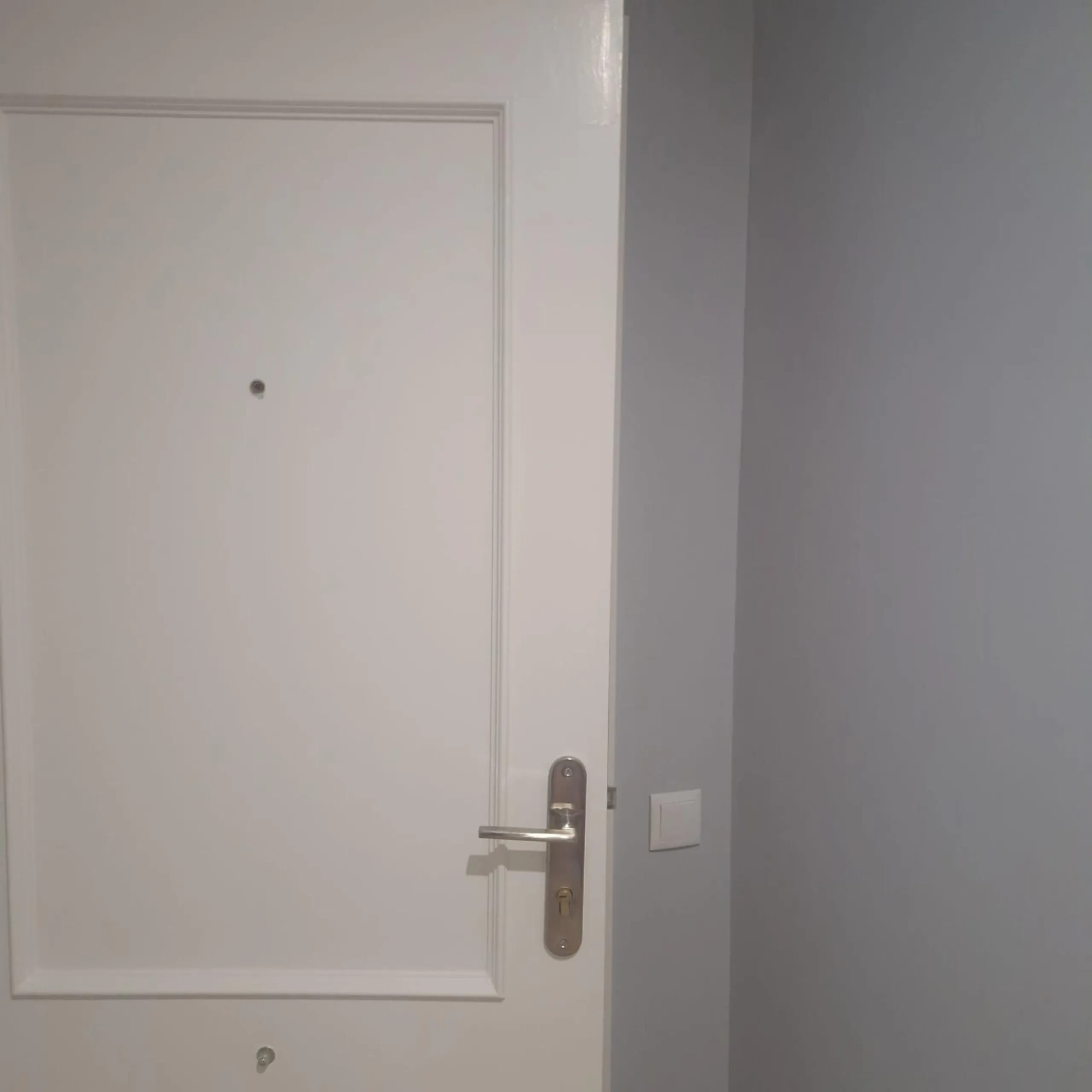 GRAN APARTAMENTO COMPLETAMENTE REFORMADO EN TORREVIEJA, 2 HAB, 2 BAÑOS
