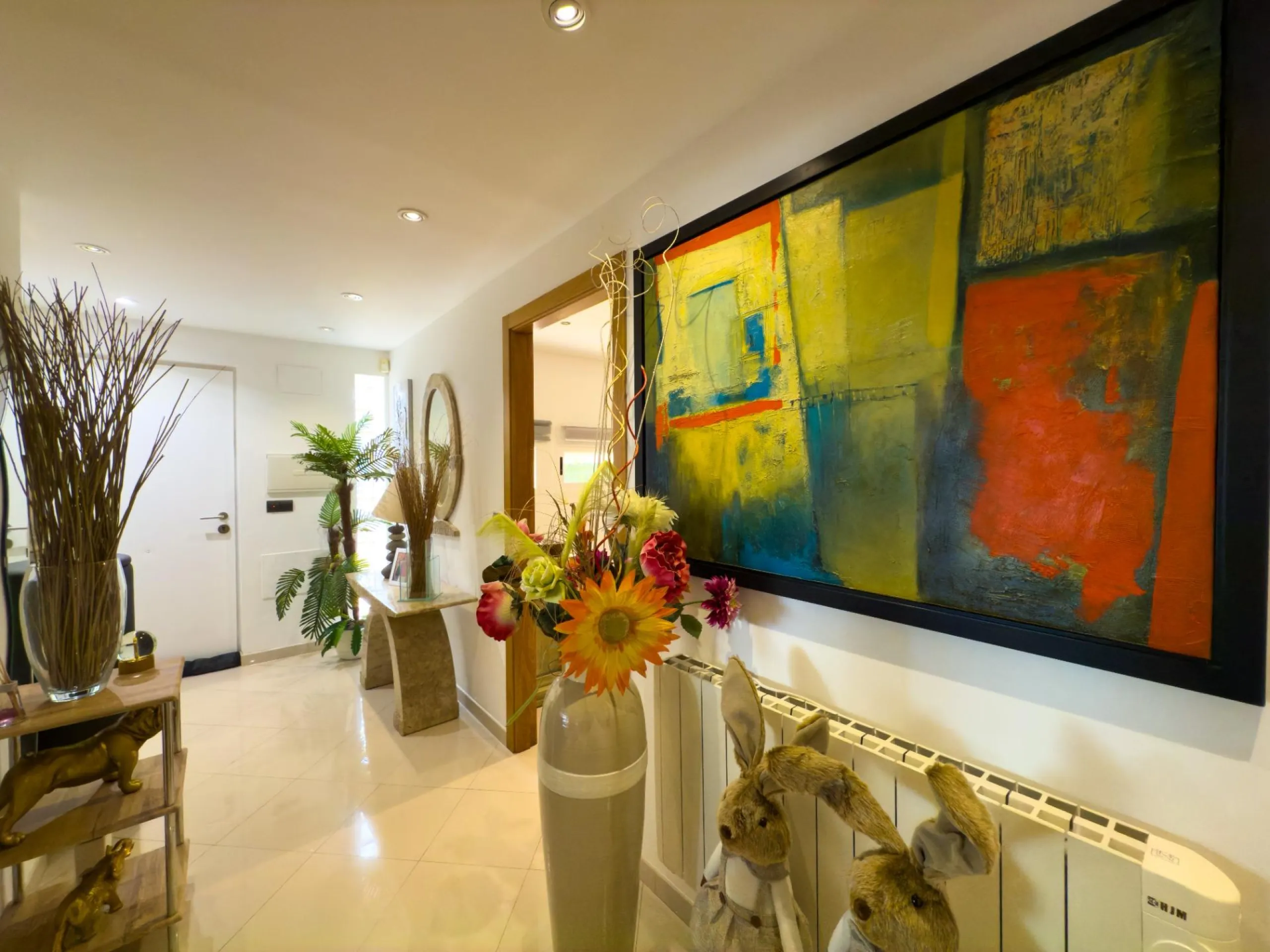 Spacious recently renovated villa with 3,600 m2 of plot and private pool
