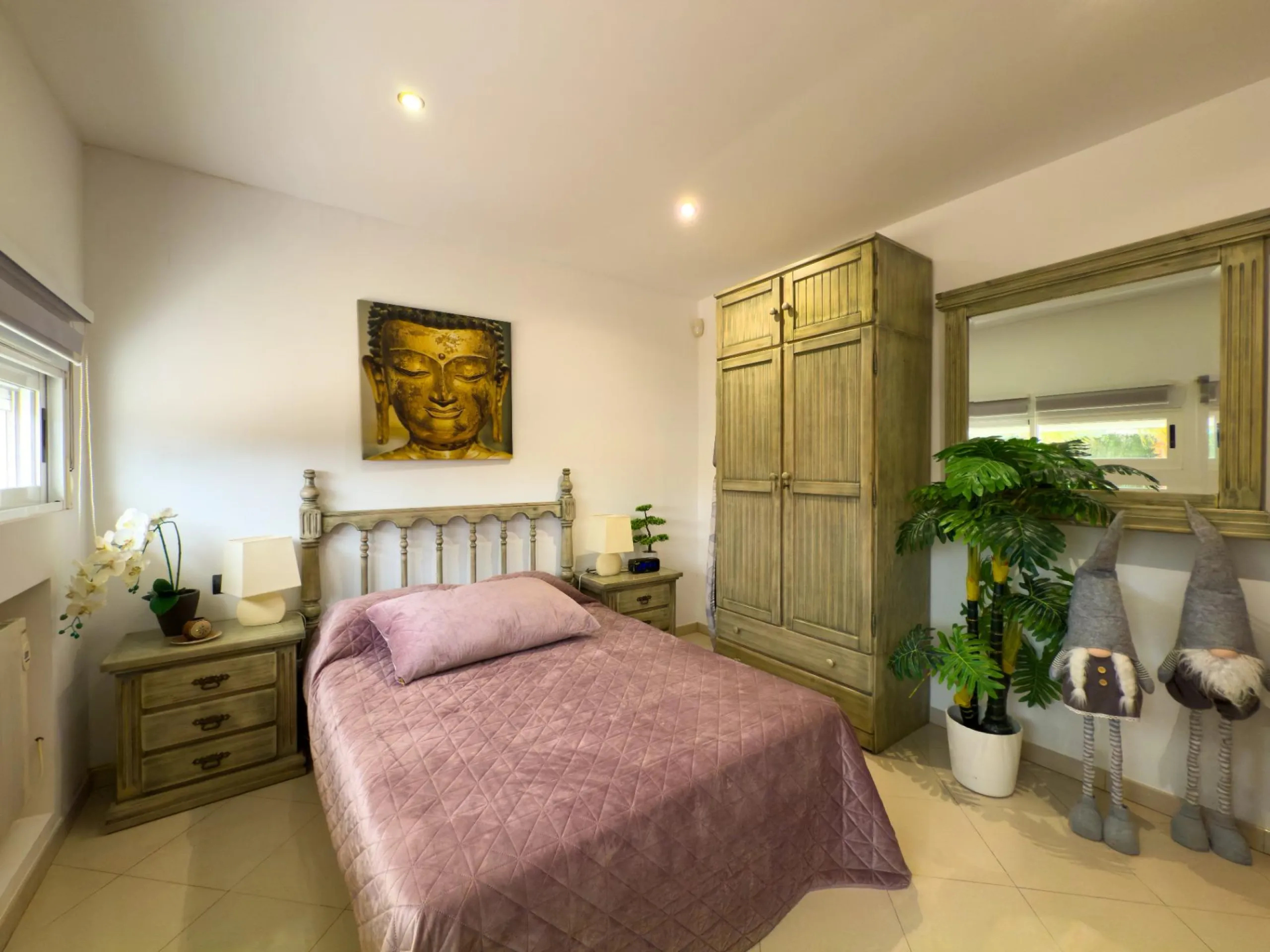 Spacious recently renovated villa with 3,600 m2 of plot and private pool