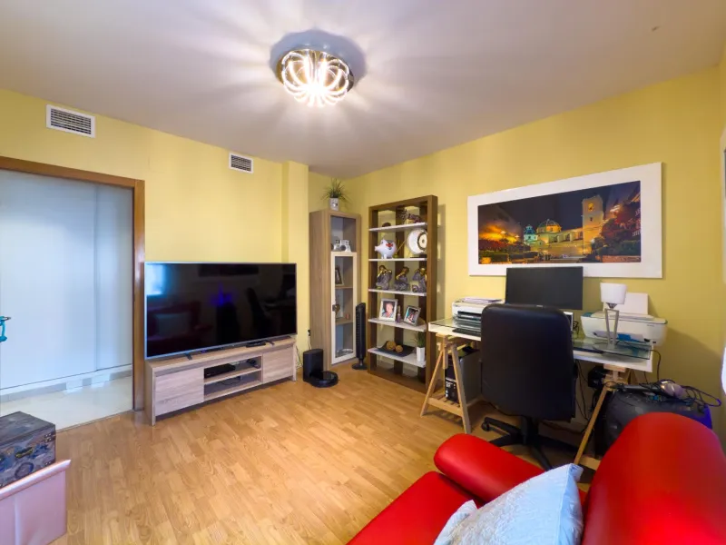 Spacious recently renovated villa with 3,600 m2 of plot and private pool