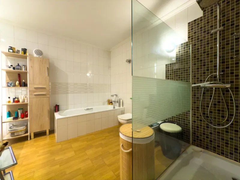 Spacious recently renovated villa with 3,600 m2 of plot and private pool