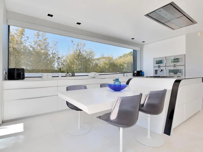 Designer Villa with Spa, Indoor Pool and Sea Views in Gava Mar, Barcelona