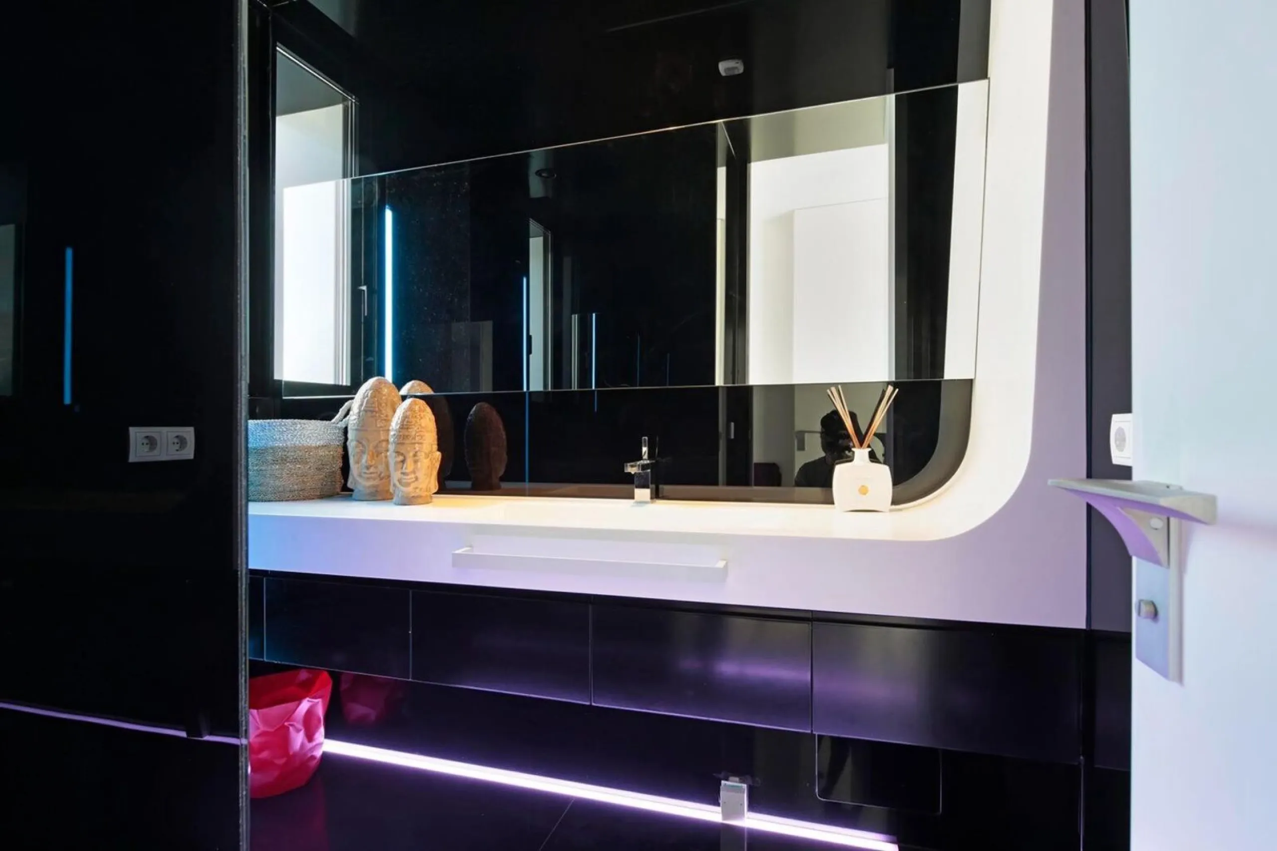 Designer Villa with Spa, Indoor Pool and Sea Views in Gava Mar, Barcelona