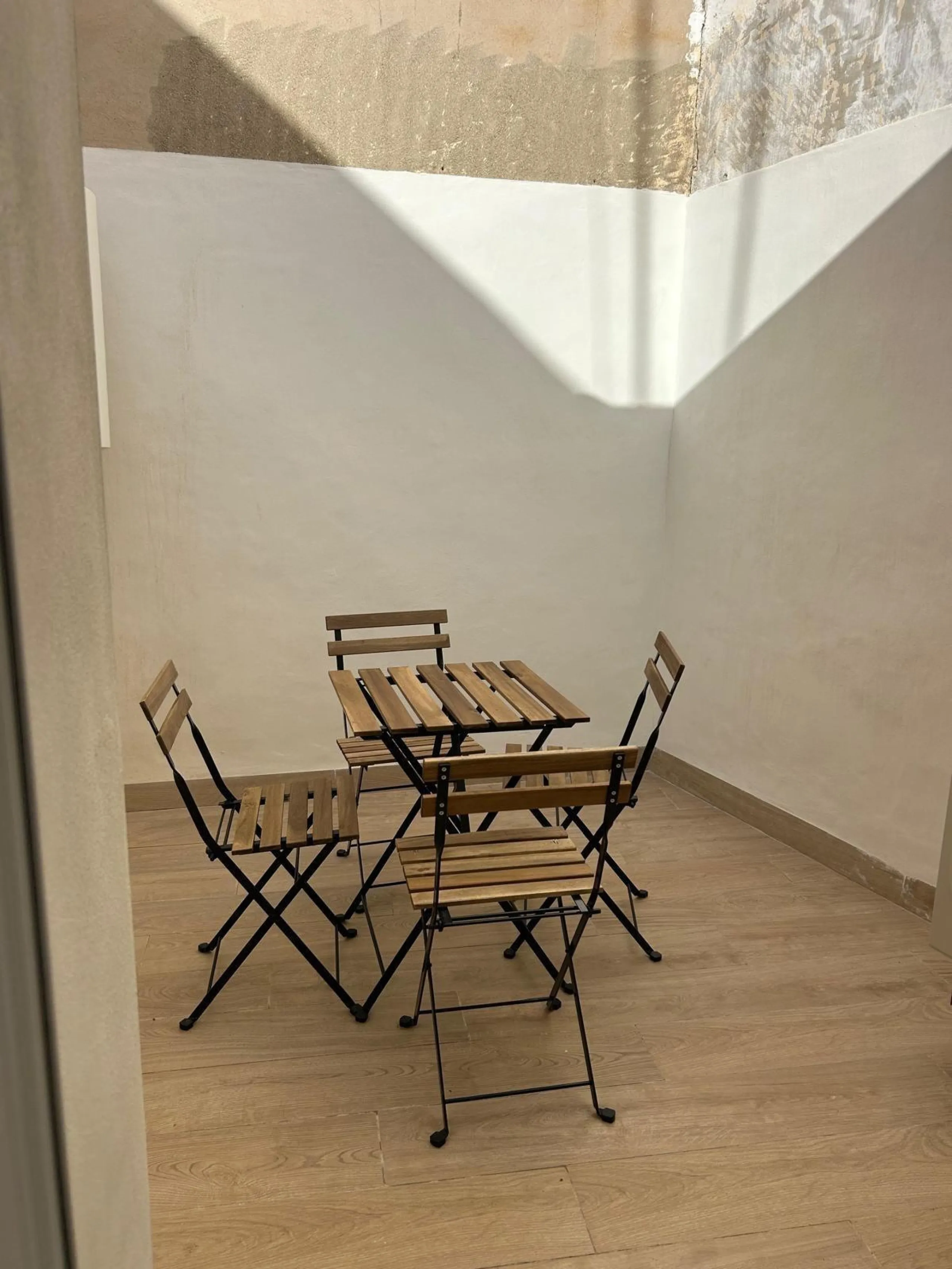 🏡✨ Casa de pueblo en el casco antiguo de Benidorm: confort y encanto junto al mar 🌊🌴