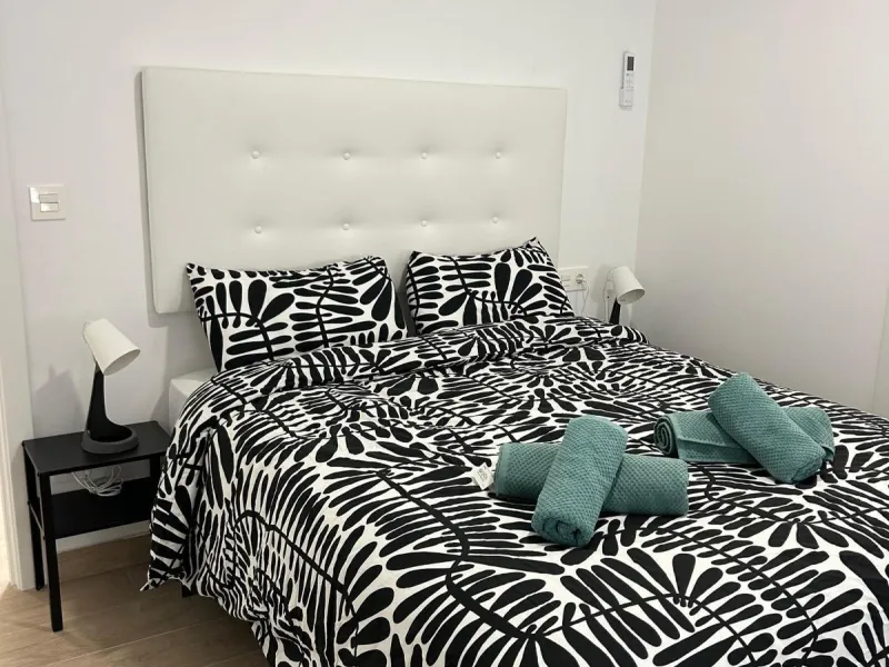 🏡✨ Casa de pueblo en el casco antiguo de Benidorm: confort y encanto junto al mar 🌊🌴