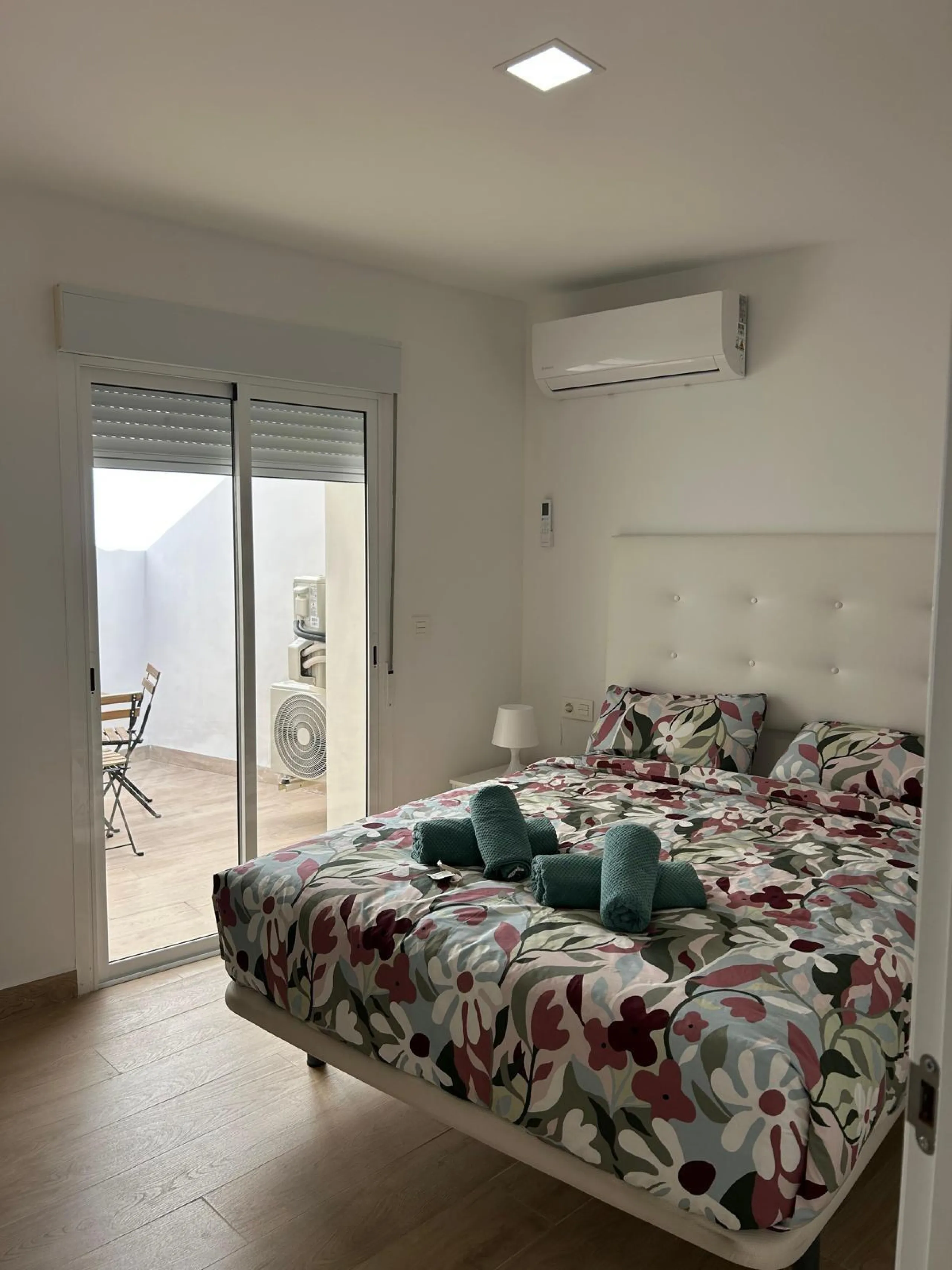 🏡✨ Casa de pueblo en el casco antiguo de Benidorm: confort y encanto junto al mar 🌊🌴