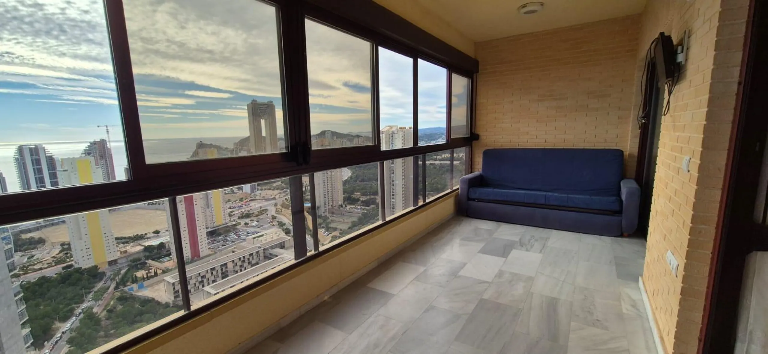 Your perfect haven in the sky of Benidorm! 🌅✨