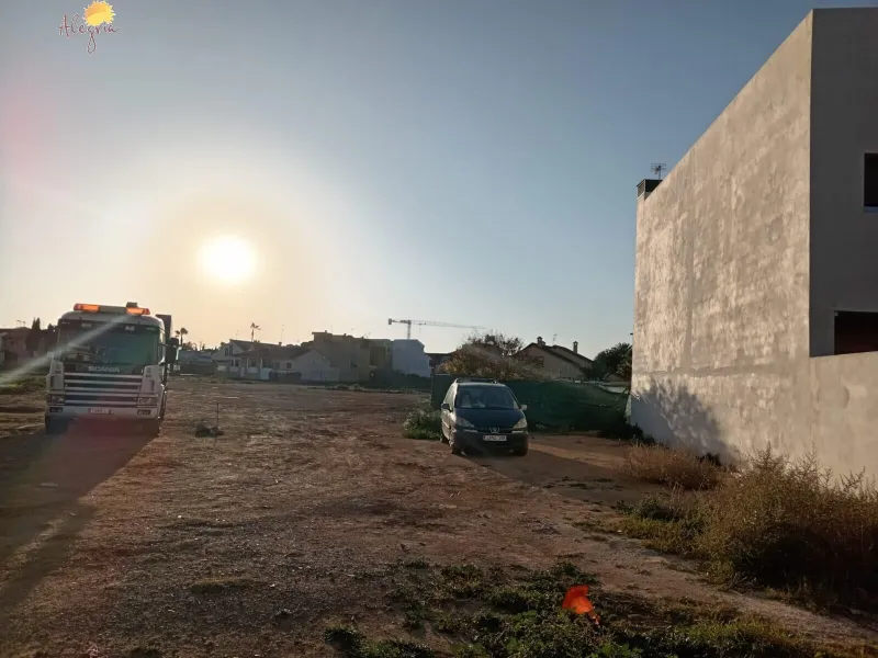 SOLAR IN SAN PEDRO DEL PINATAR: PRIVILEGED LOCATION 1 KM FROM THE SEA