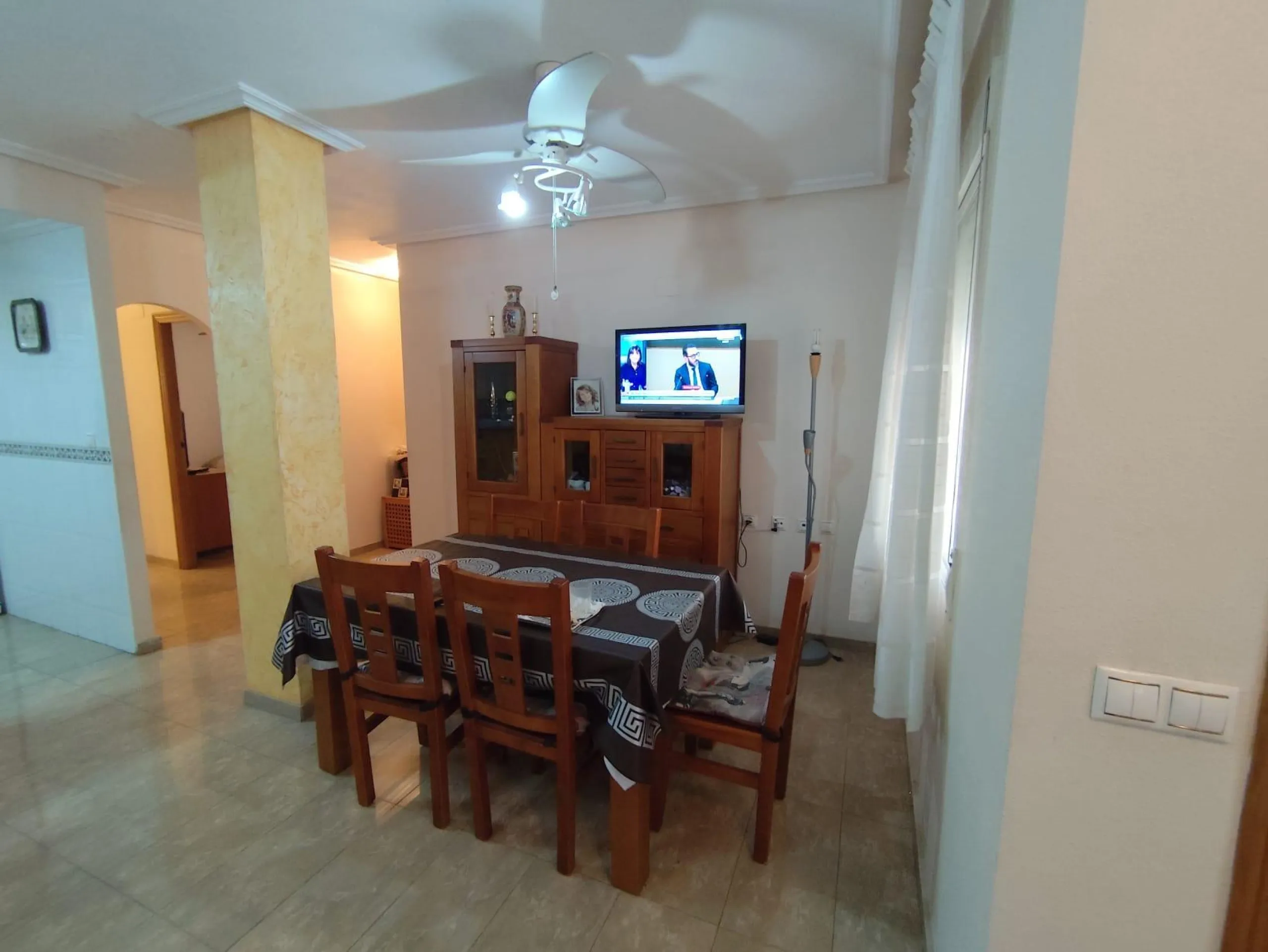 APARTAMENTO PLANTA BAJA A 150 METROS DE PLAYA. 4 DORM. 2 BAÑOS. 107 M2.