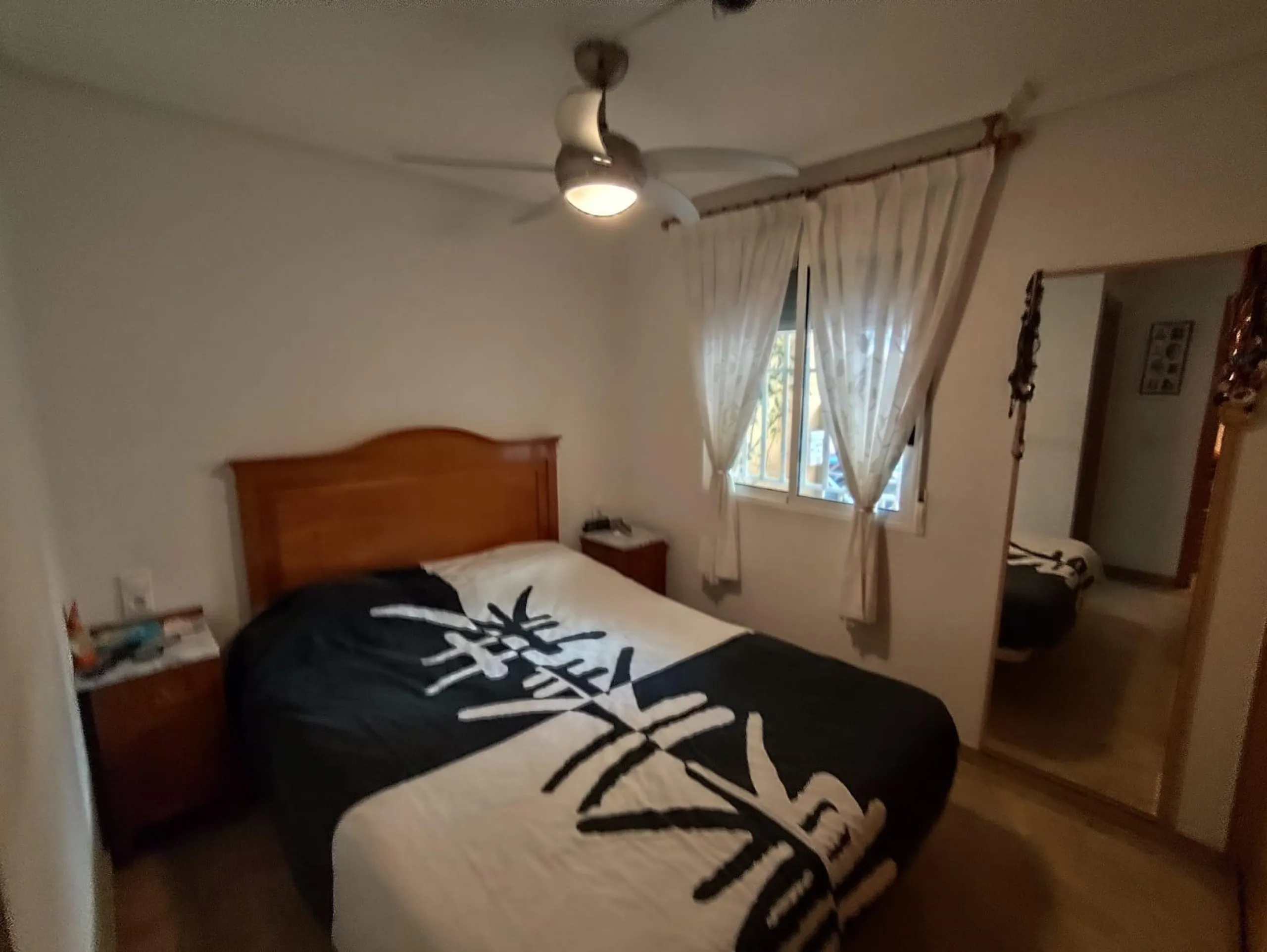 APARTAMENTO PLANTA BAJA A 150 METROS DE PLAYA. 4 DORM. 2 BAÑOS. 107 M2.