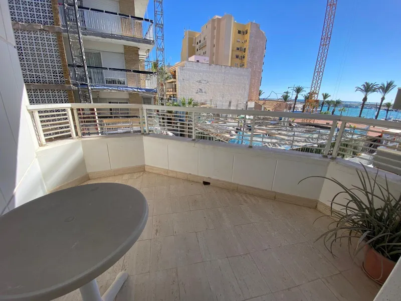 Apartamento con vistas al mar