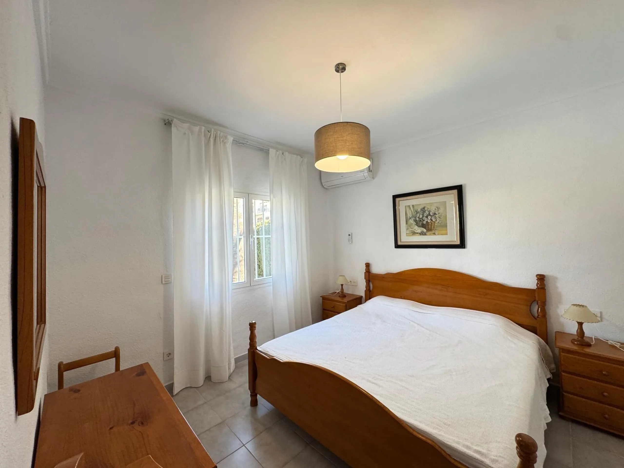 VILLA EN CABO ROIG A 800 METROS DE LA PLAYA CON PARCELA DE 890 M2. 3 DORM. 2 BAÑOS. PISCINA PRIVADA.