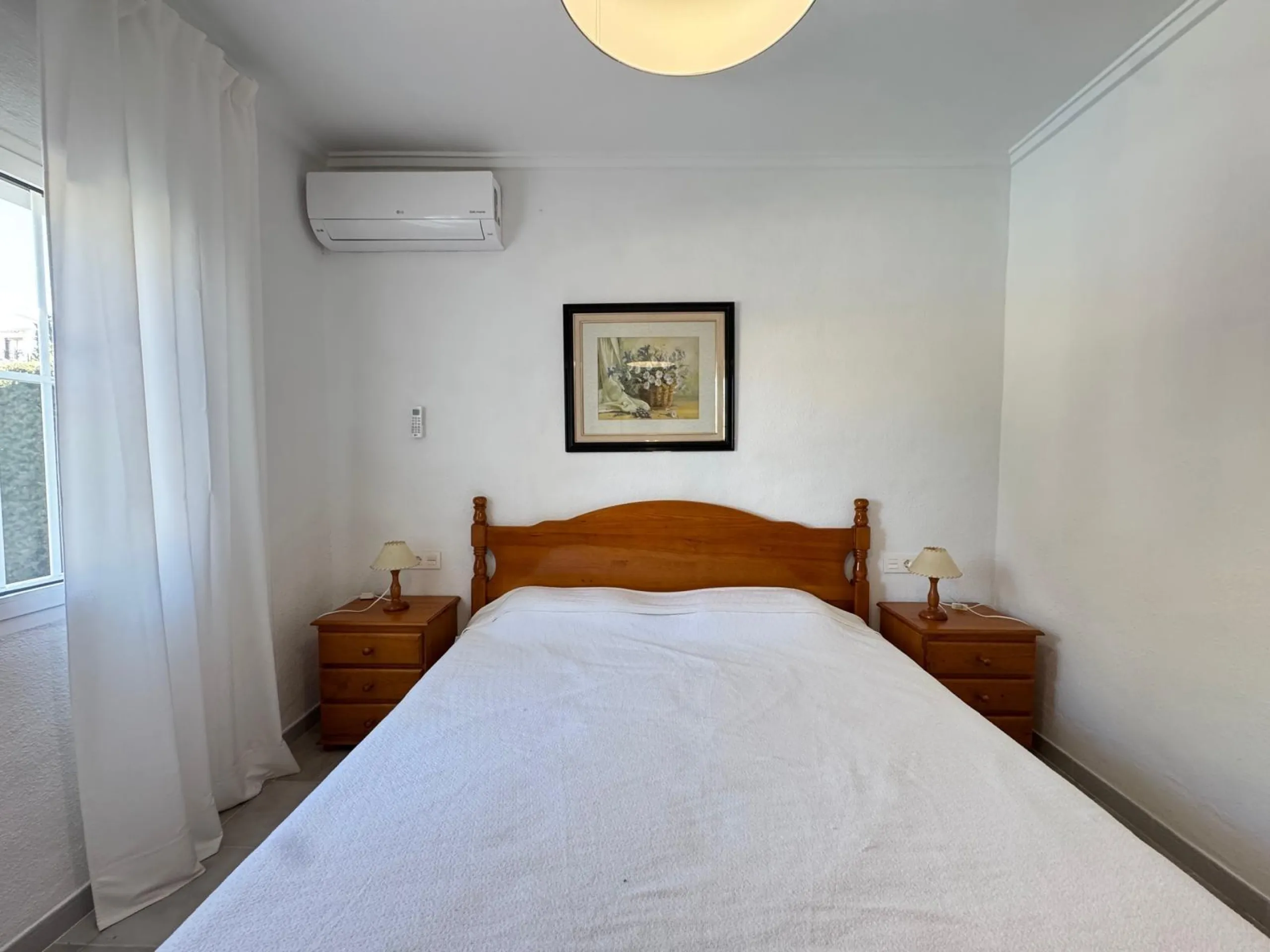 VILLA EN CABO ROIG A 800 METROS DE LA PLAYA CON PARCELA DE 890 M2. 3 DORM. 2 BAÑOS. PISCINA PRIVADA.