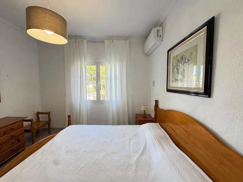 VILLA EN CABO ROIG A 800 METROS DE LA PLAYA CON PARCELA DE 890 M2. 3 DORM. 2 BAÑOS. PISCINA PRIVADA.